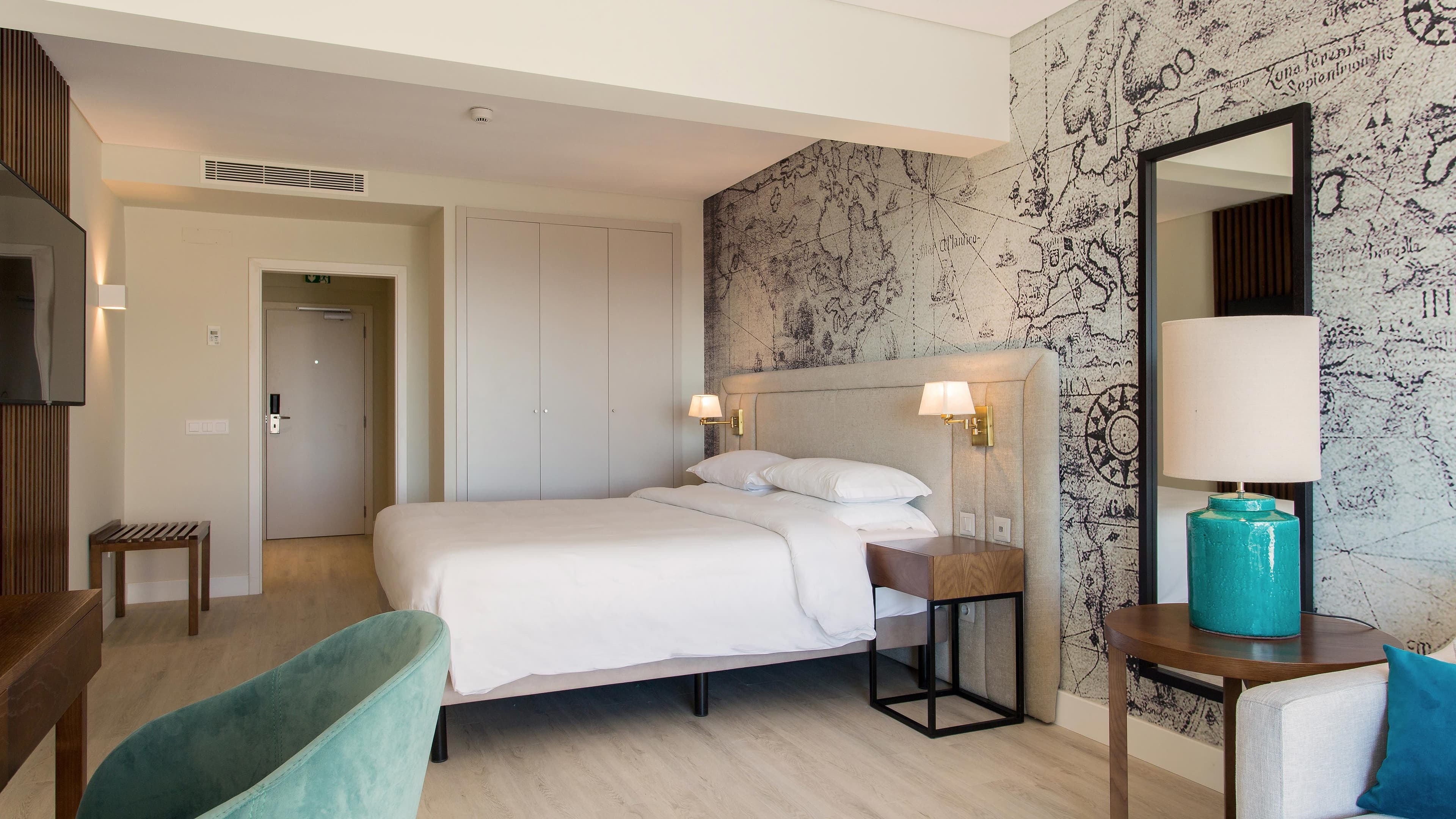 Deluxe Family Balcony - Image 1