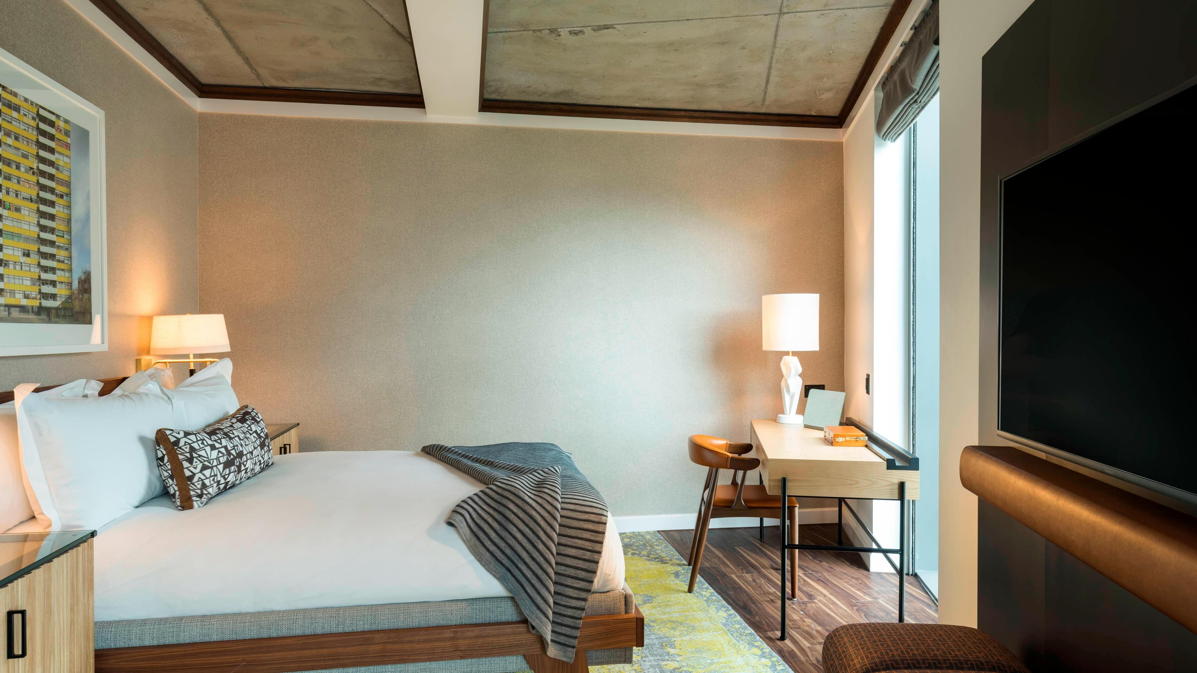 Modest Collection - Image 3