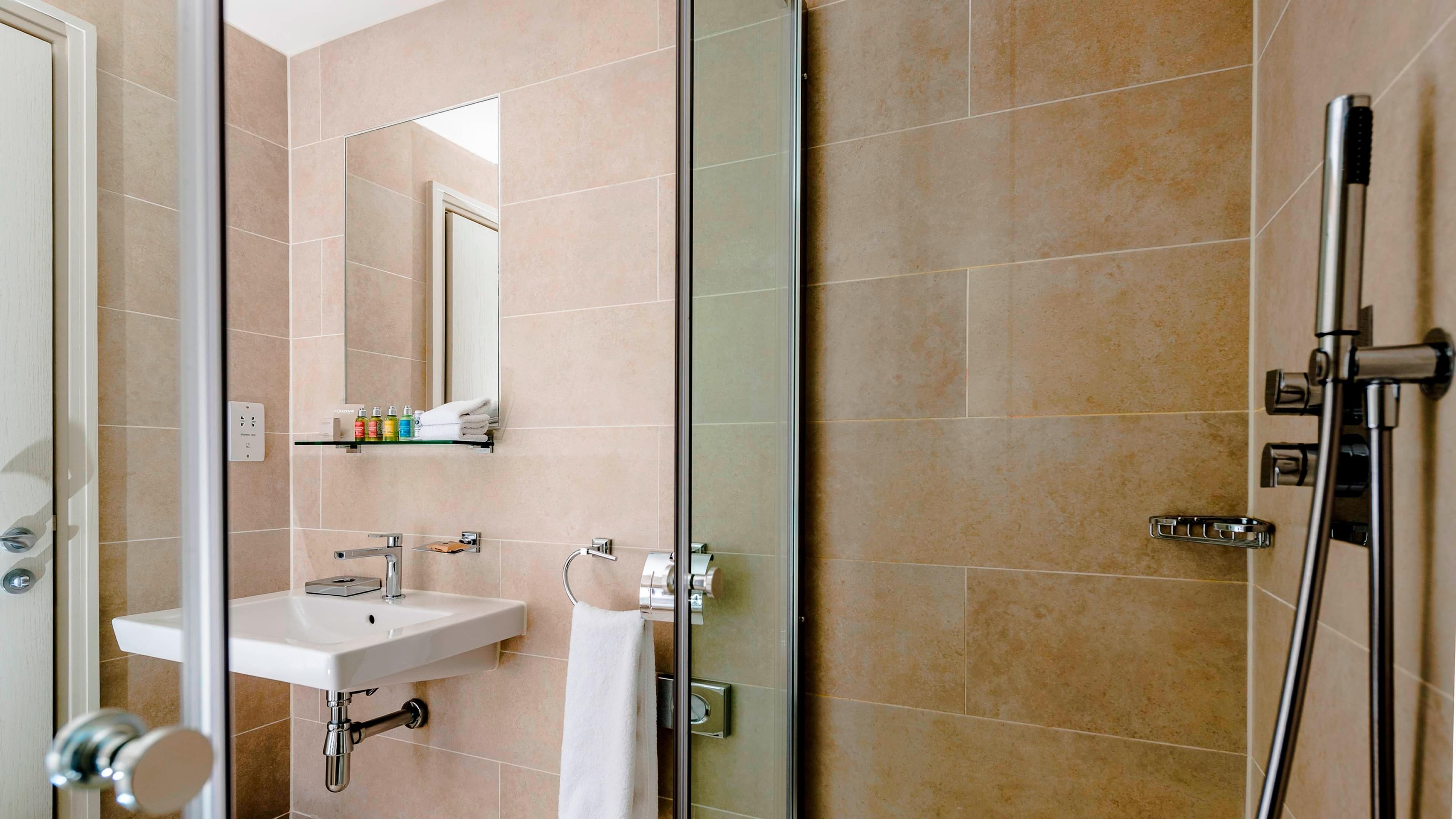 Petit Guest Room - Image 4