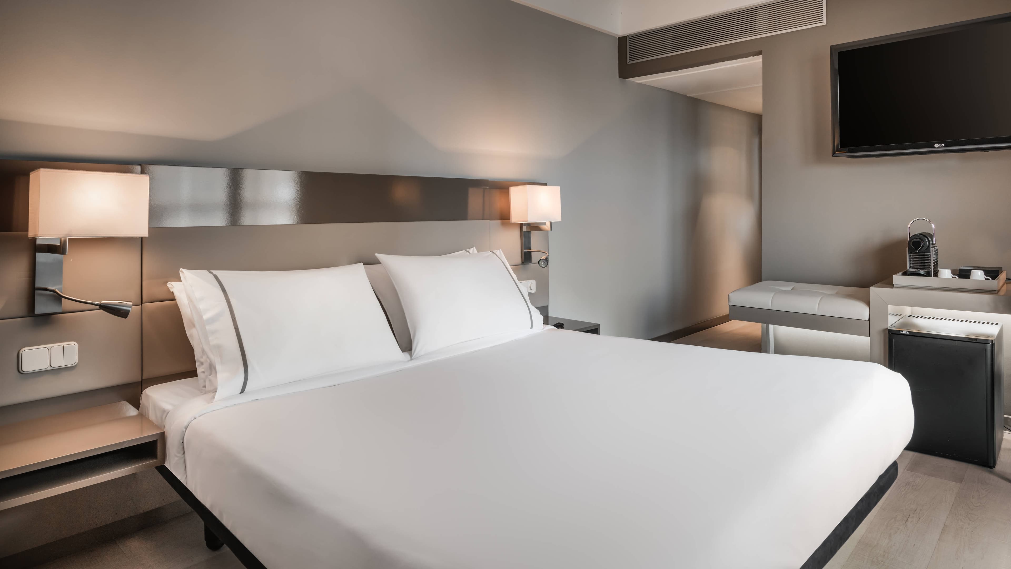 Standard Queen - Image 3