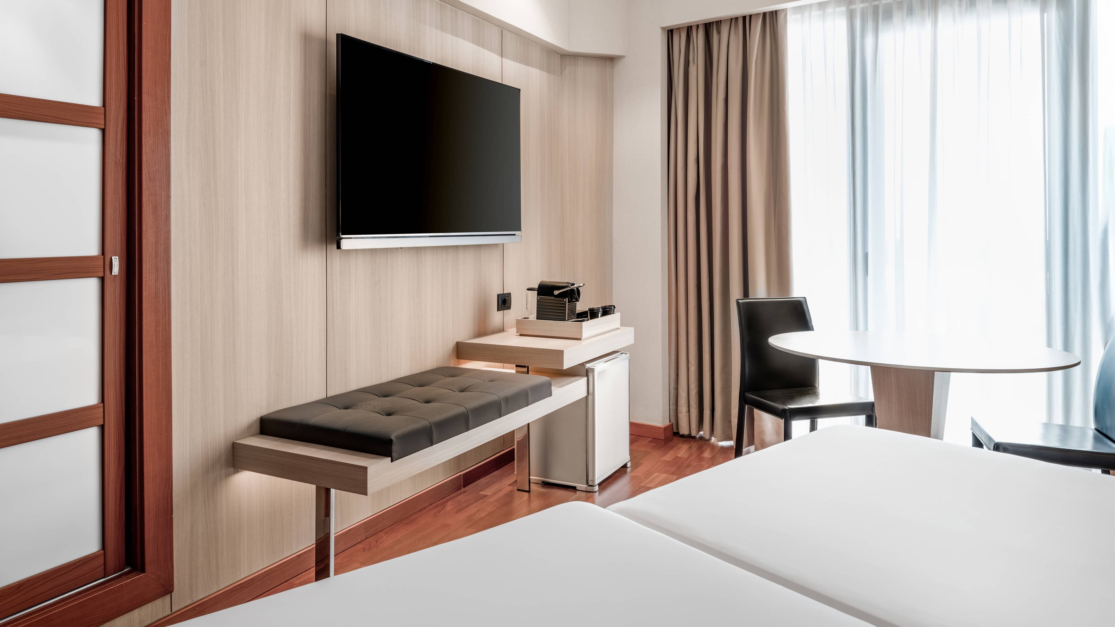 Standard Twin - Image 2