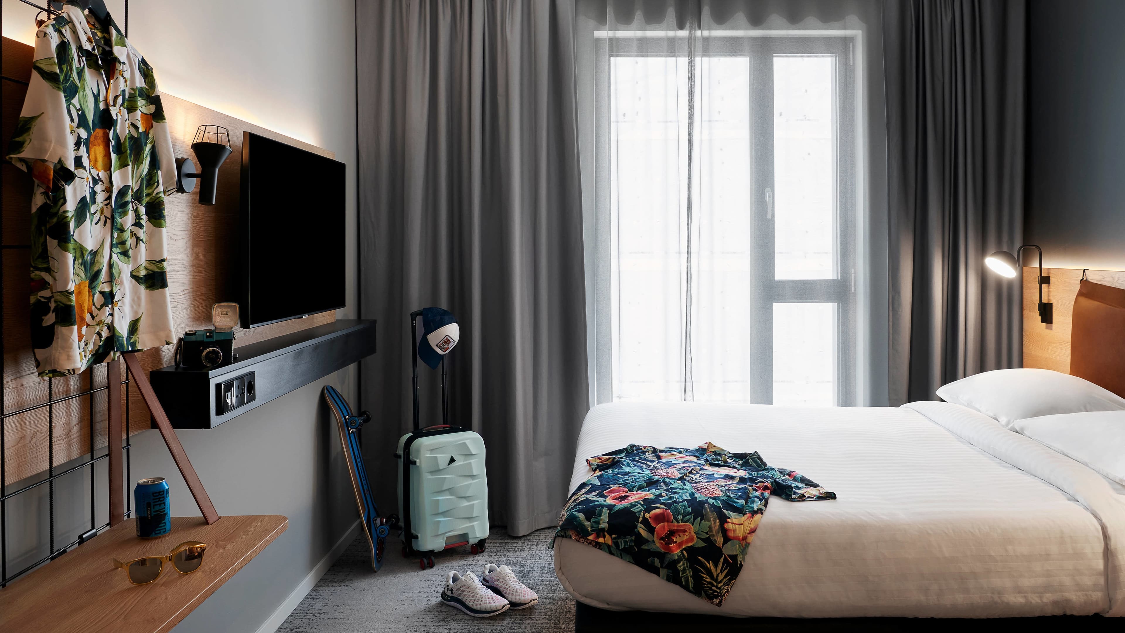 Moxy Queen Sleeper - Image 1