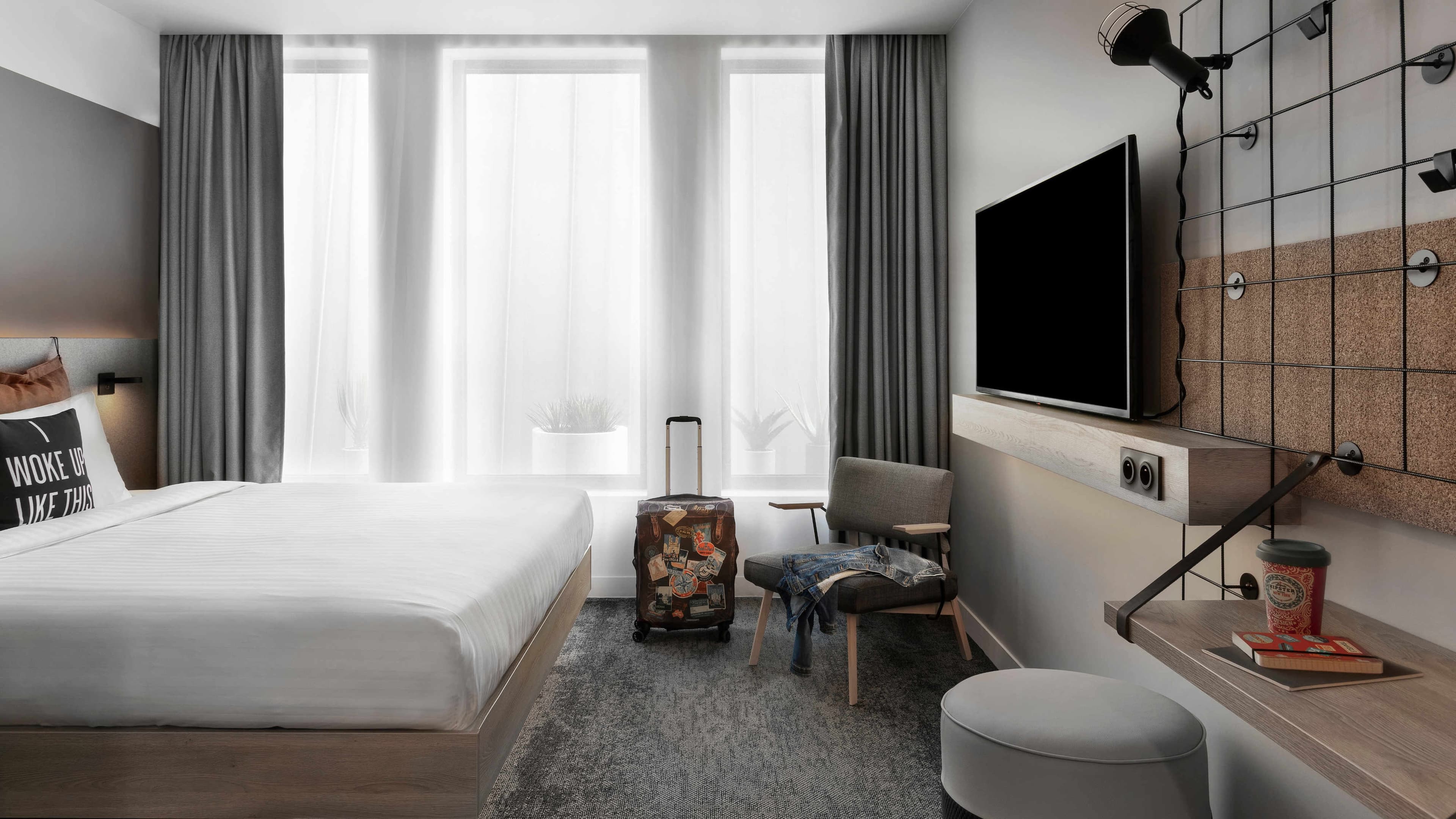 Moxy Queen - Image 2