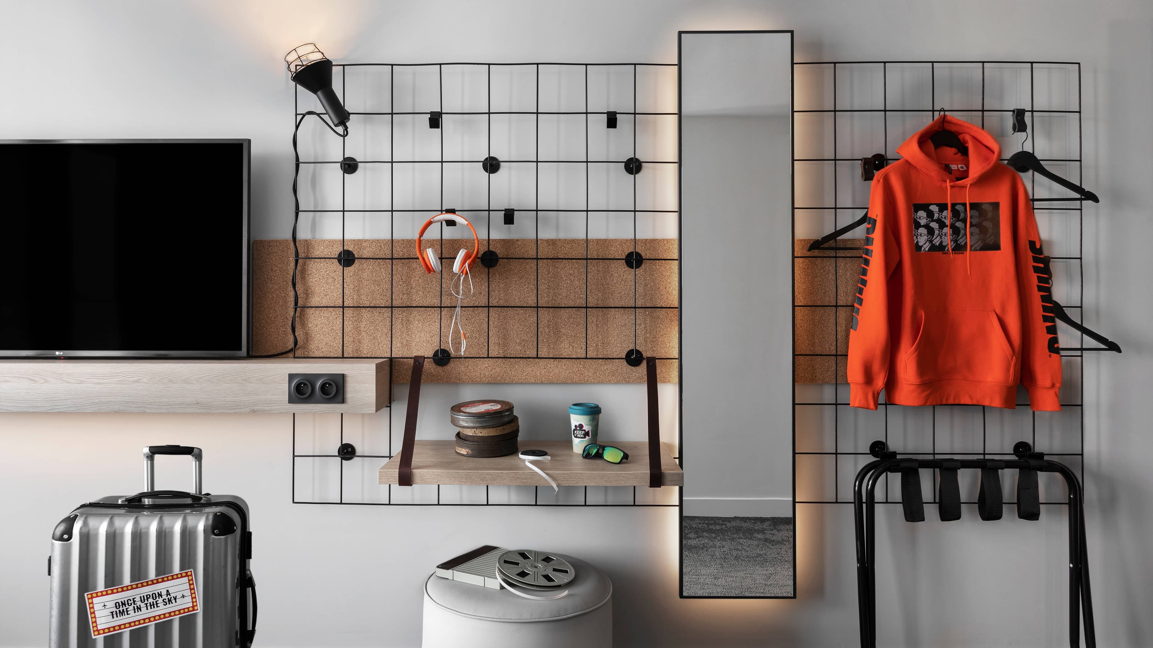 Moxy Queen - Image 3