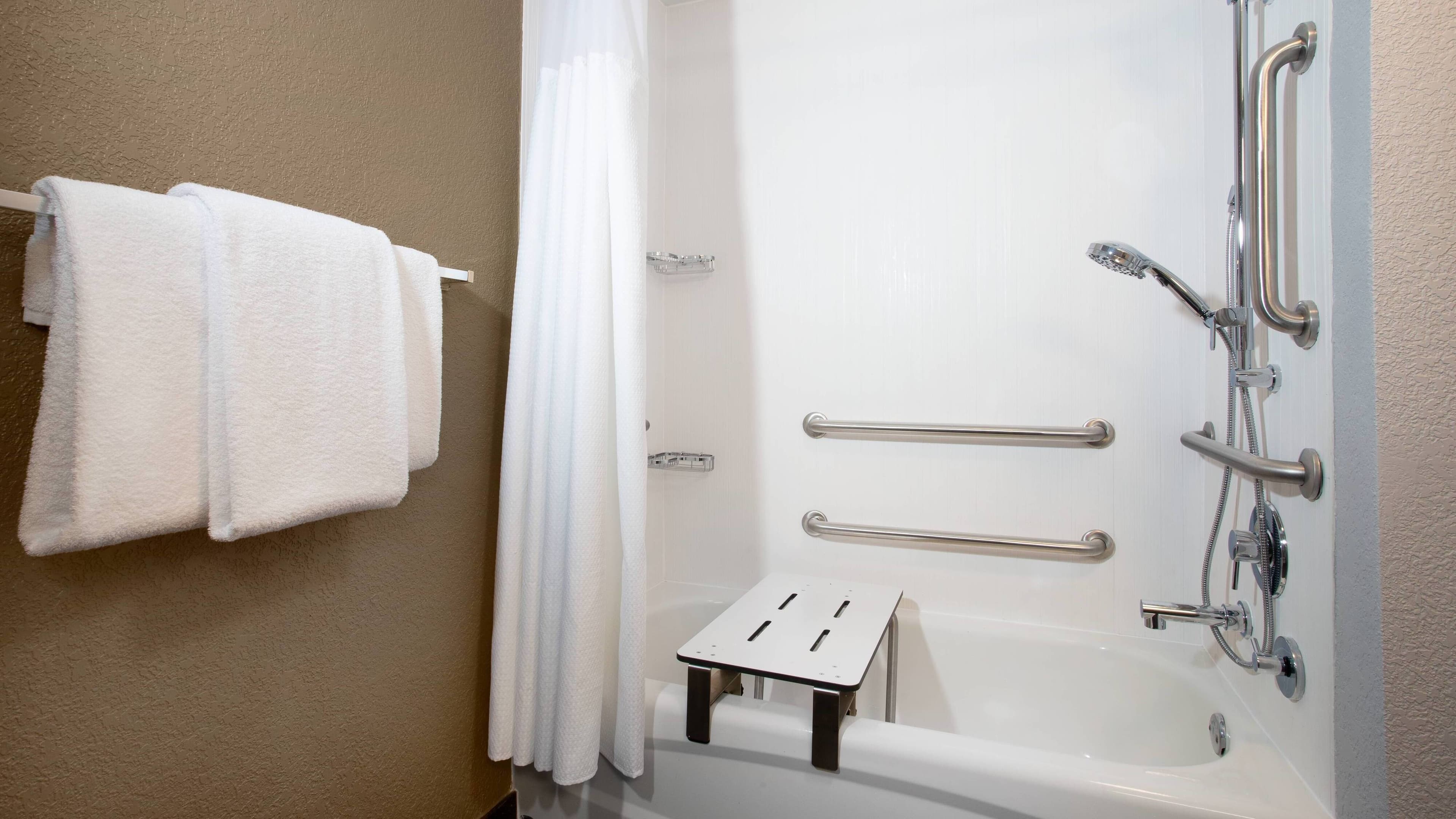 Accessible Guest room - Image 3