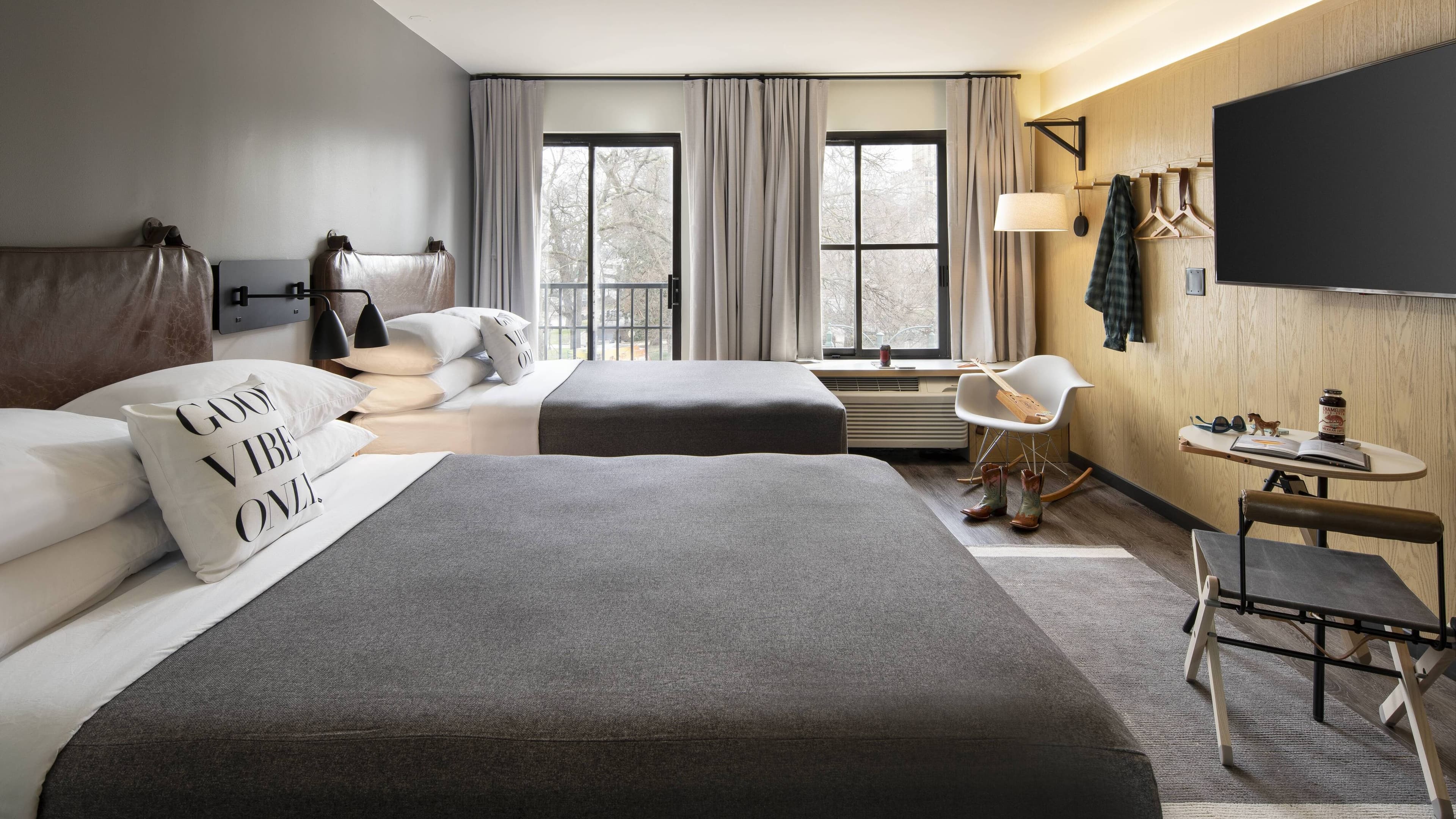 245 SQ FT (23 SQM) - Image 1