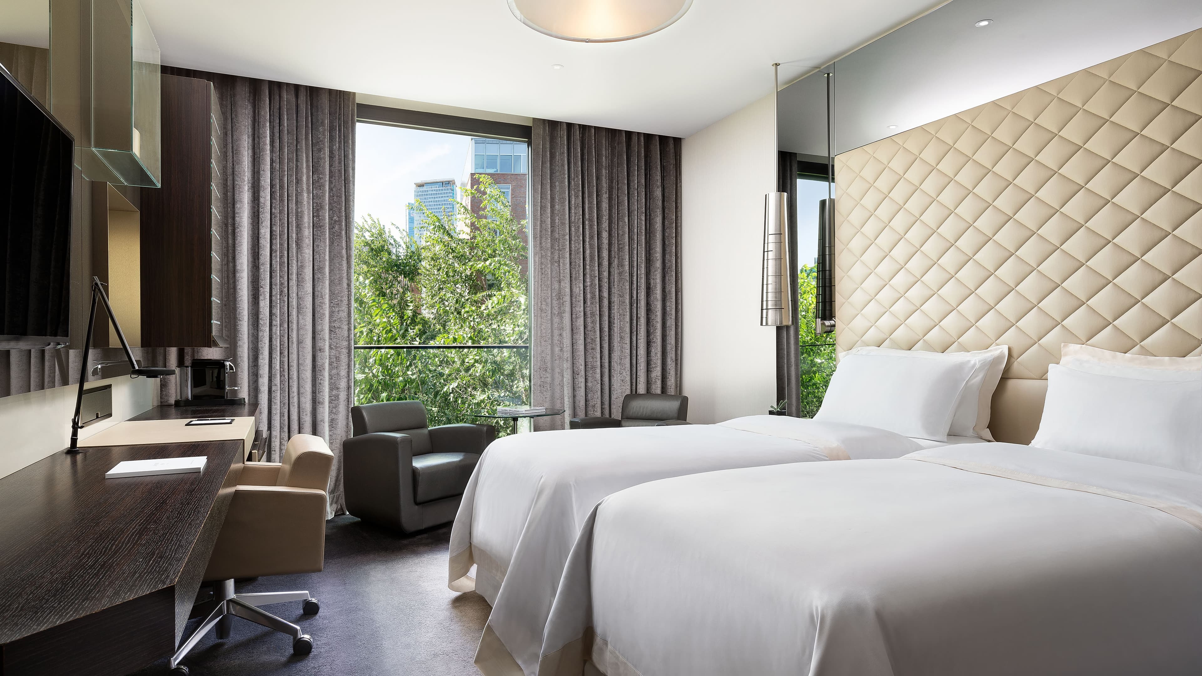 Prestige Twin - Image 1