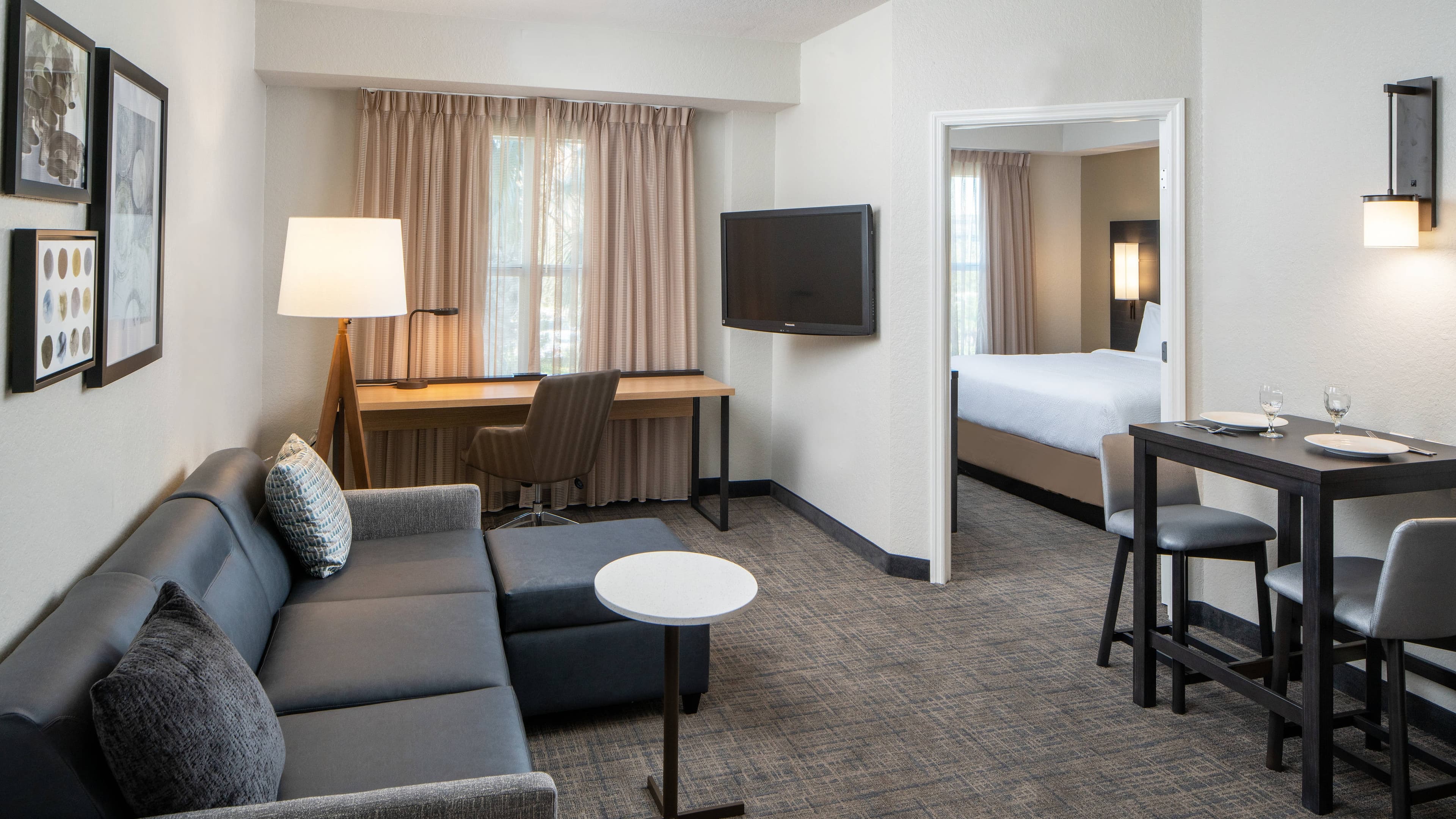 1 Bedroom Suite - Image 1