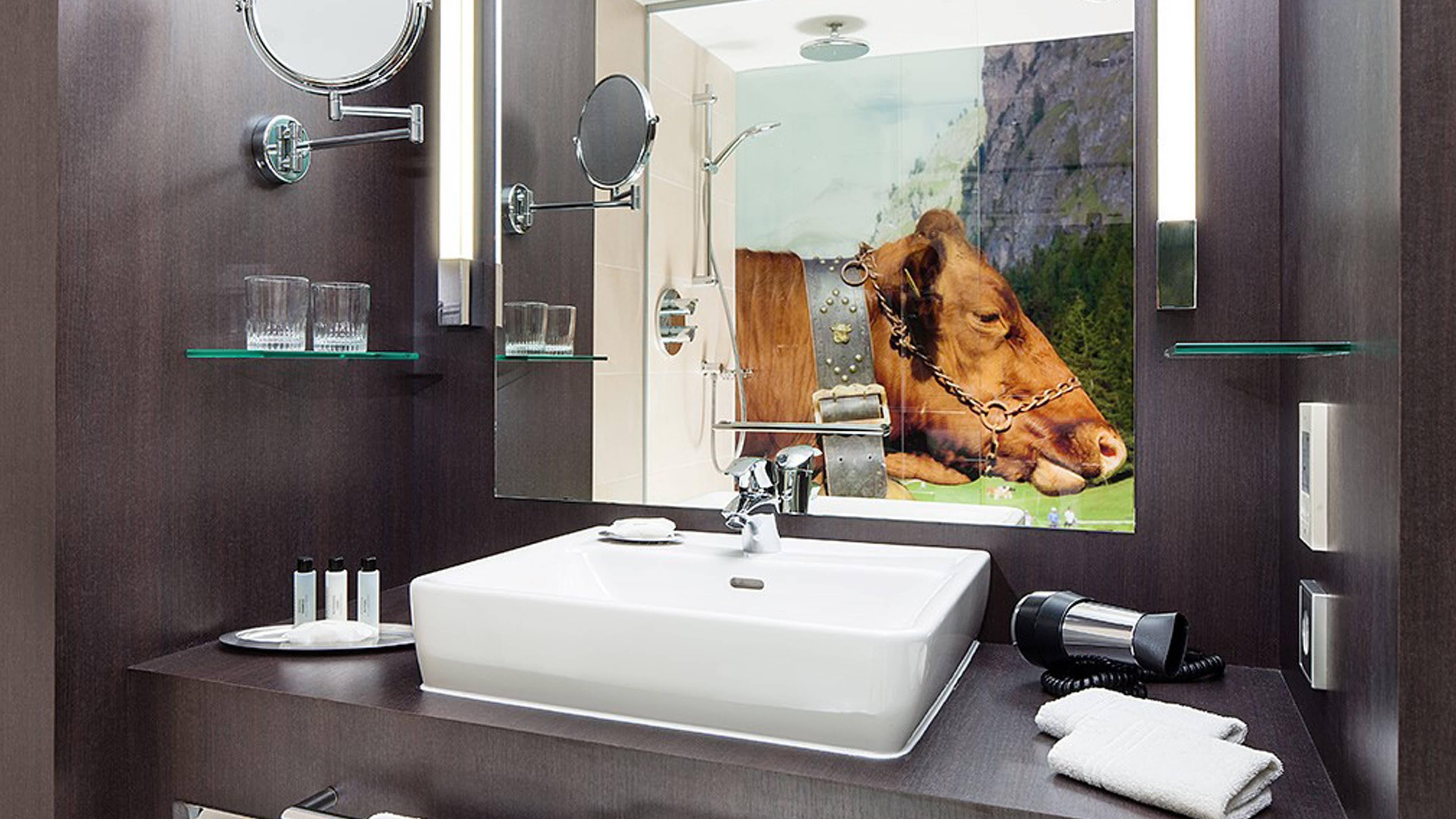 Deluxe Room - Image 3