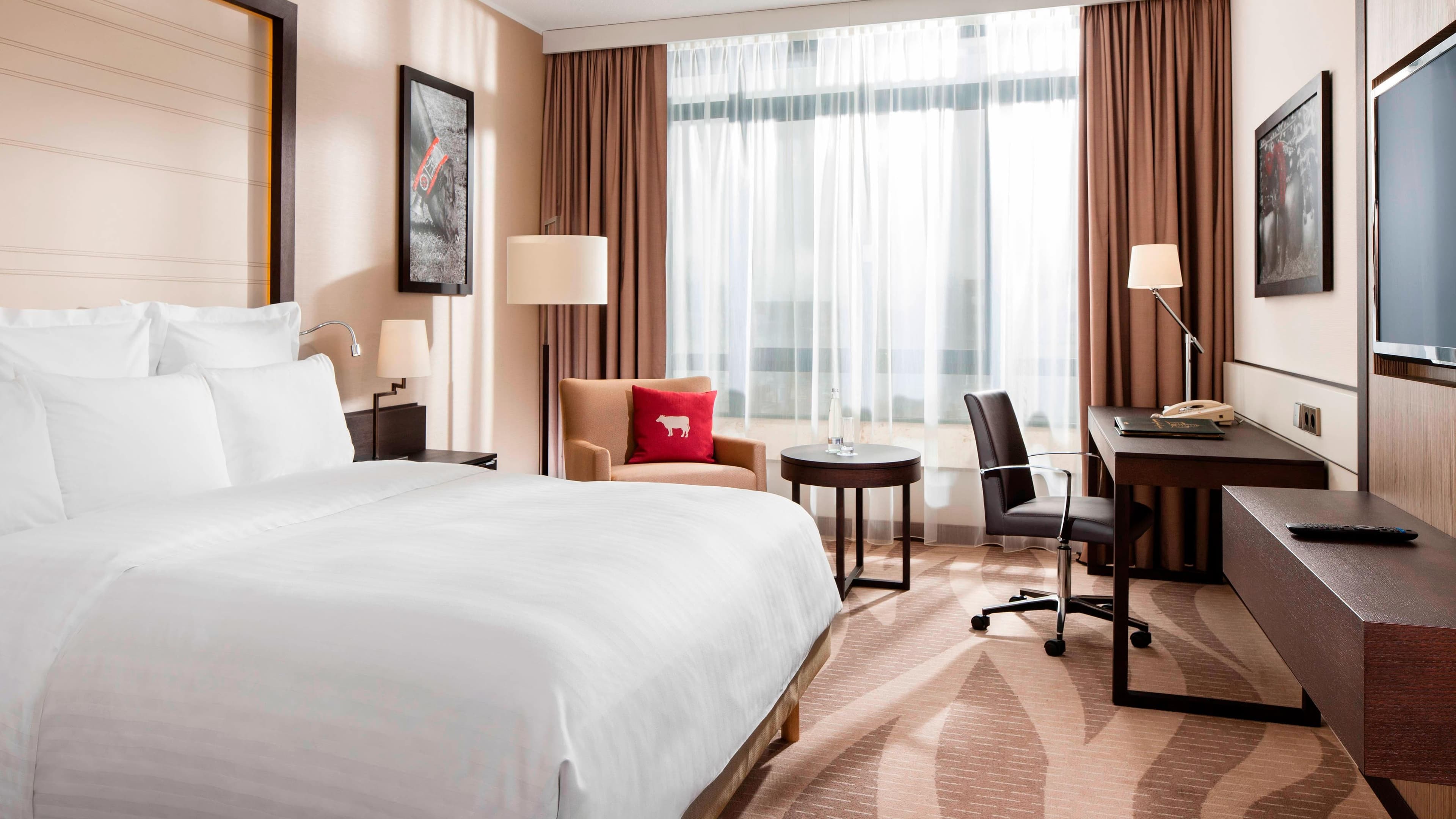 Deluxe Room - Image 1