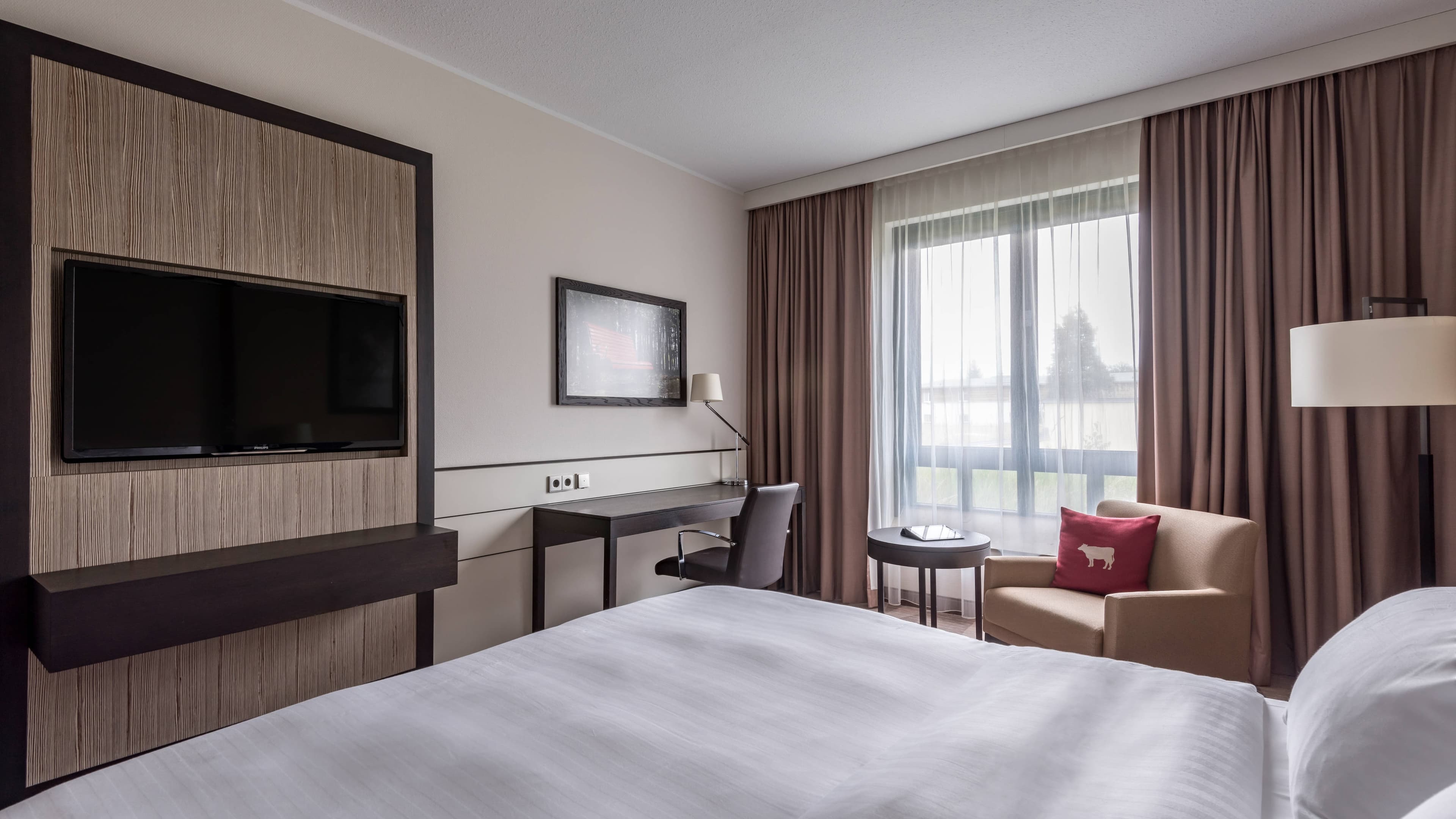 Deluxe Room - Image 2