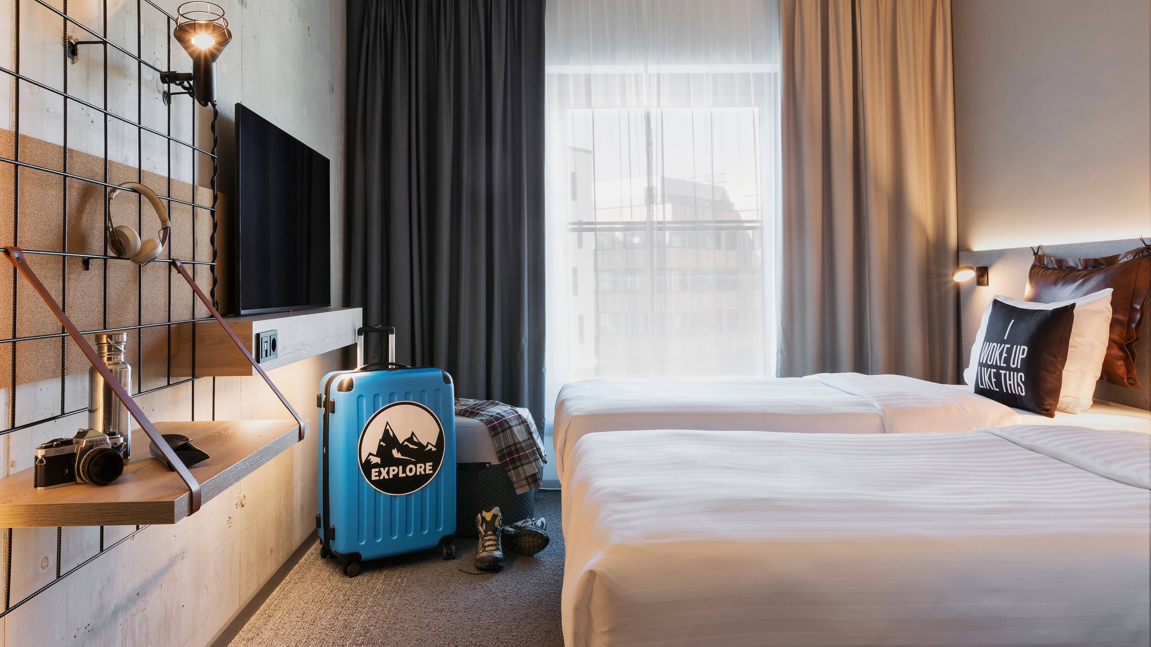 Moxy Sleeper - Image 1