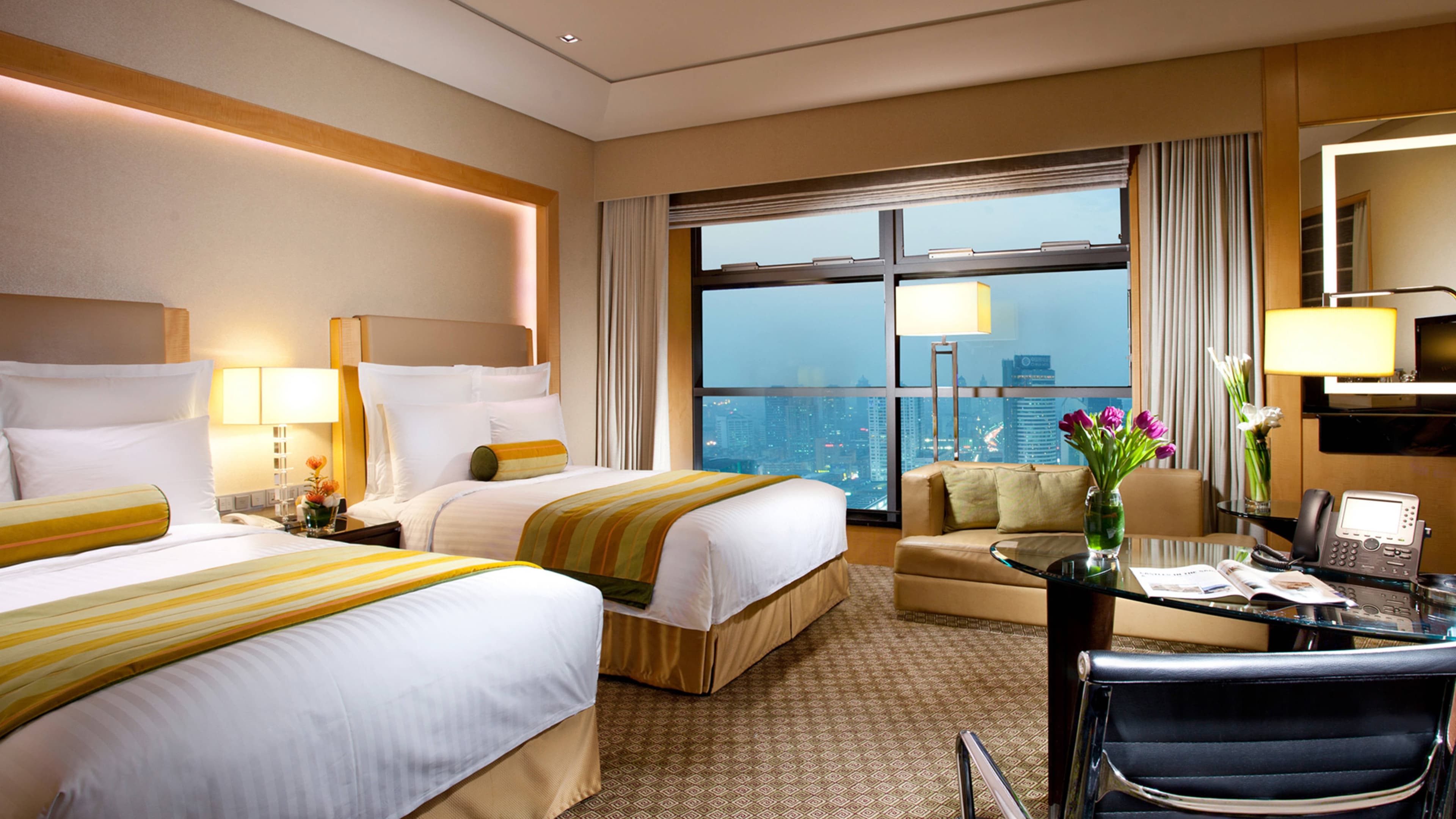 Deluxe Twin Room - Image 3