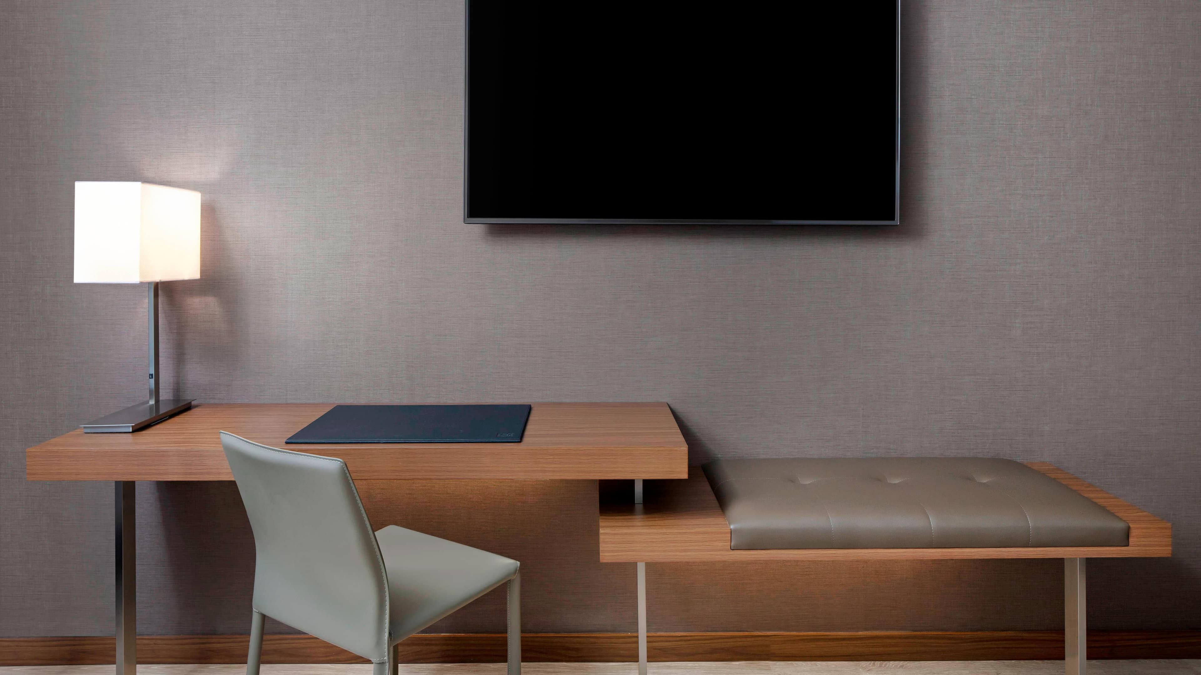 King Guest Room - Image 3