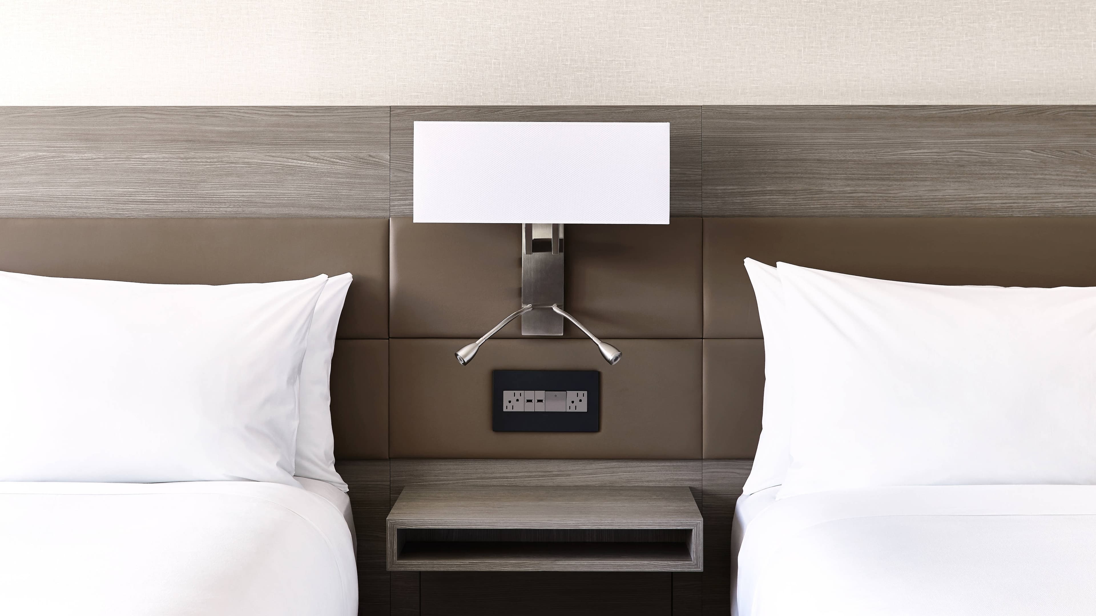 Queen/Queen Guest Room - Image 2