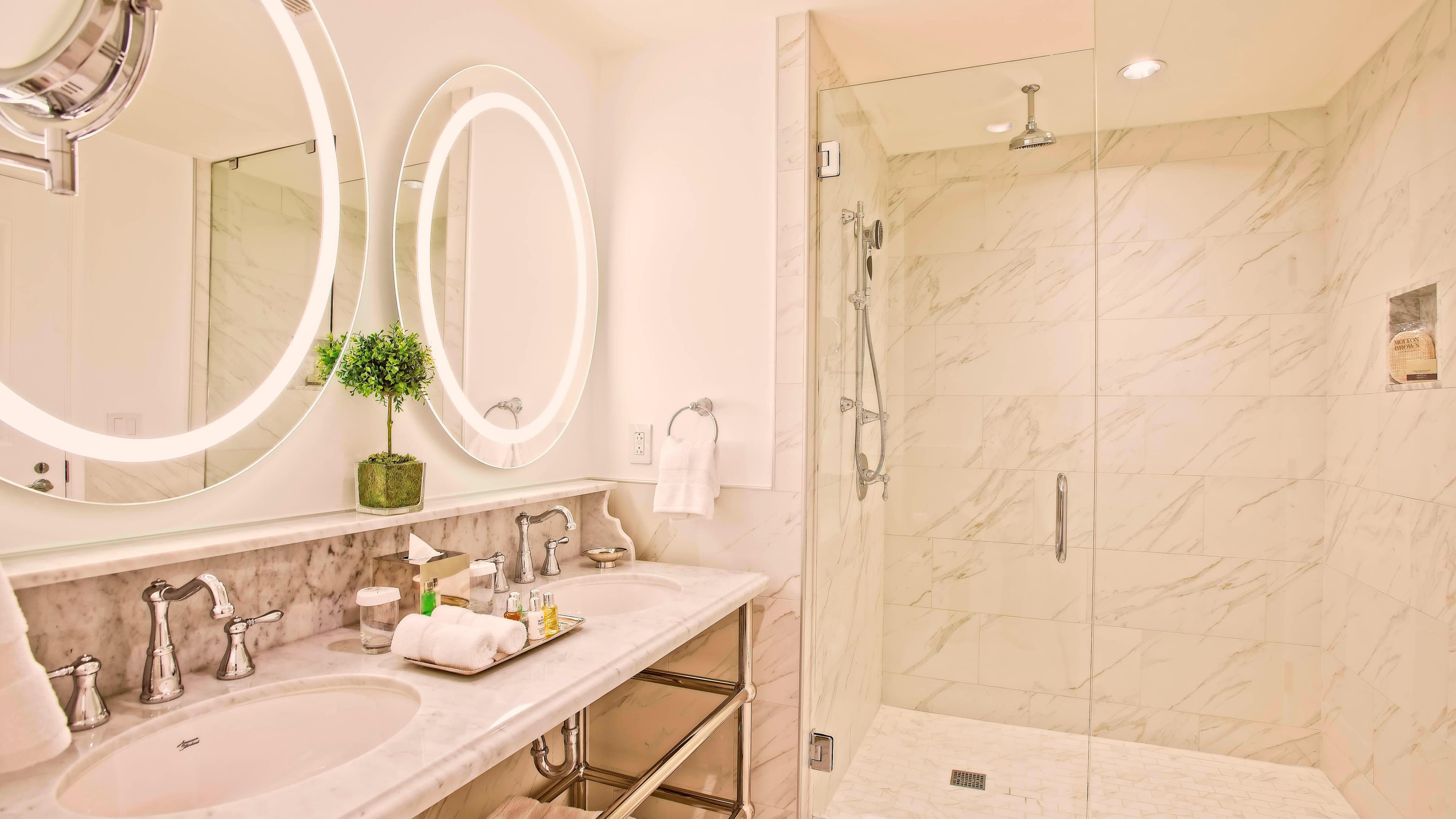 Deluxe Guest room - Image 2