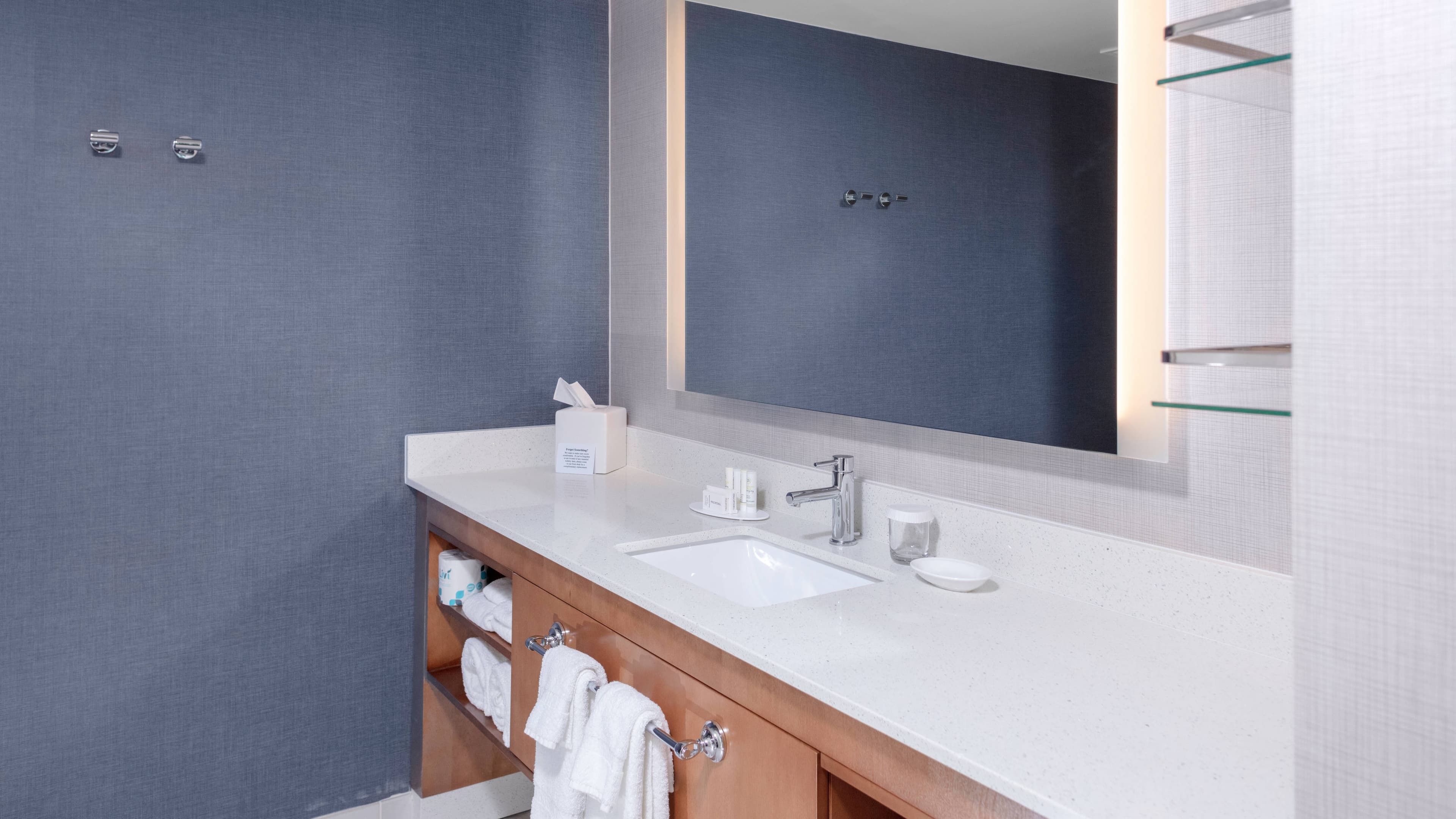 1 Bedroom Suite - Image 4