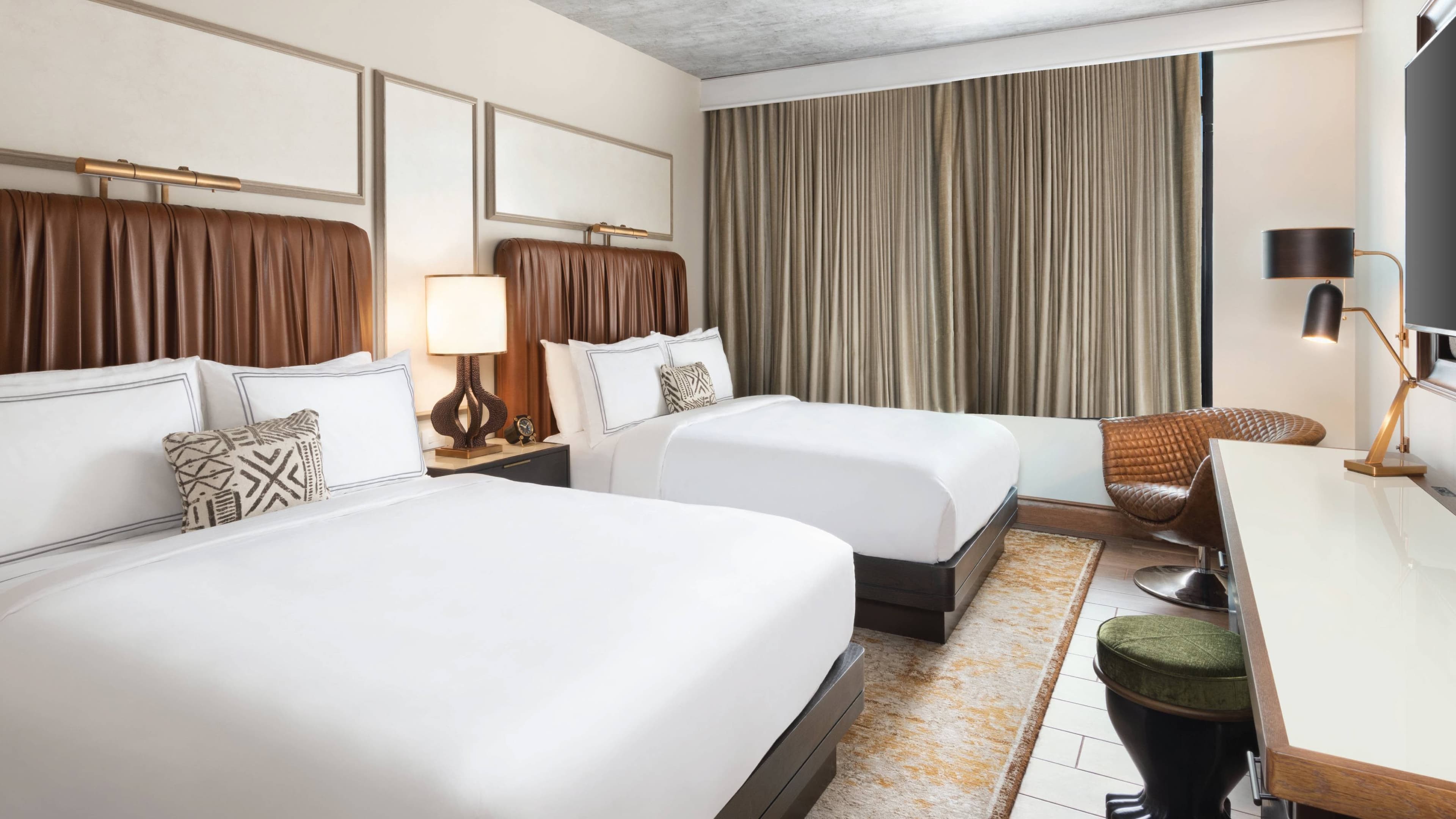 Queen Queen City View - Image 3