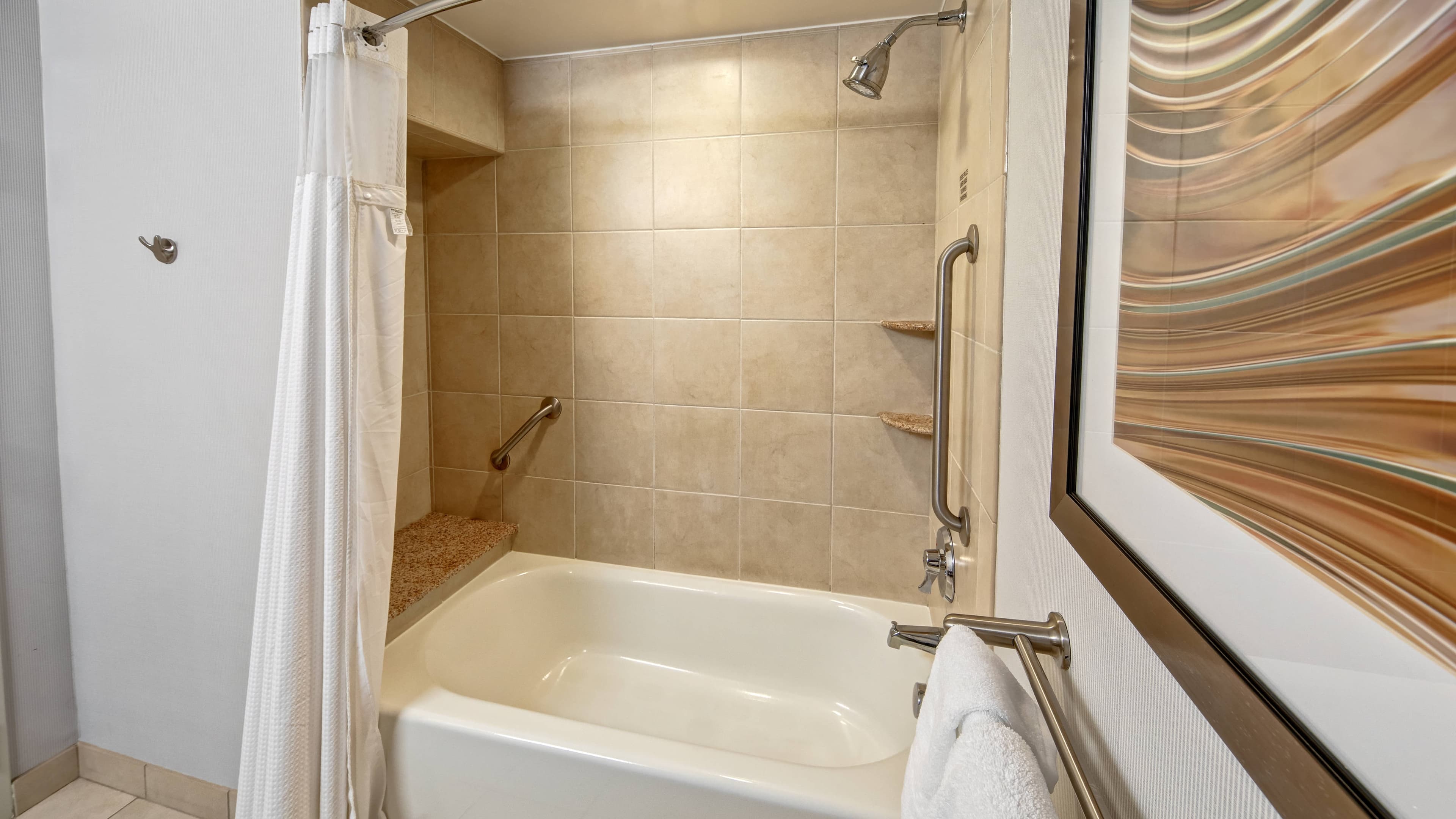 King Bed Guest Room - Image 4