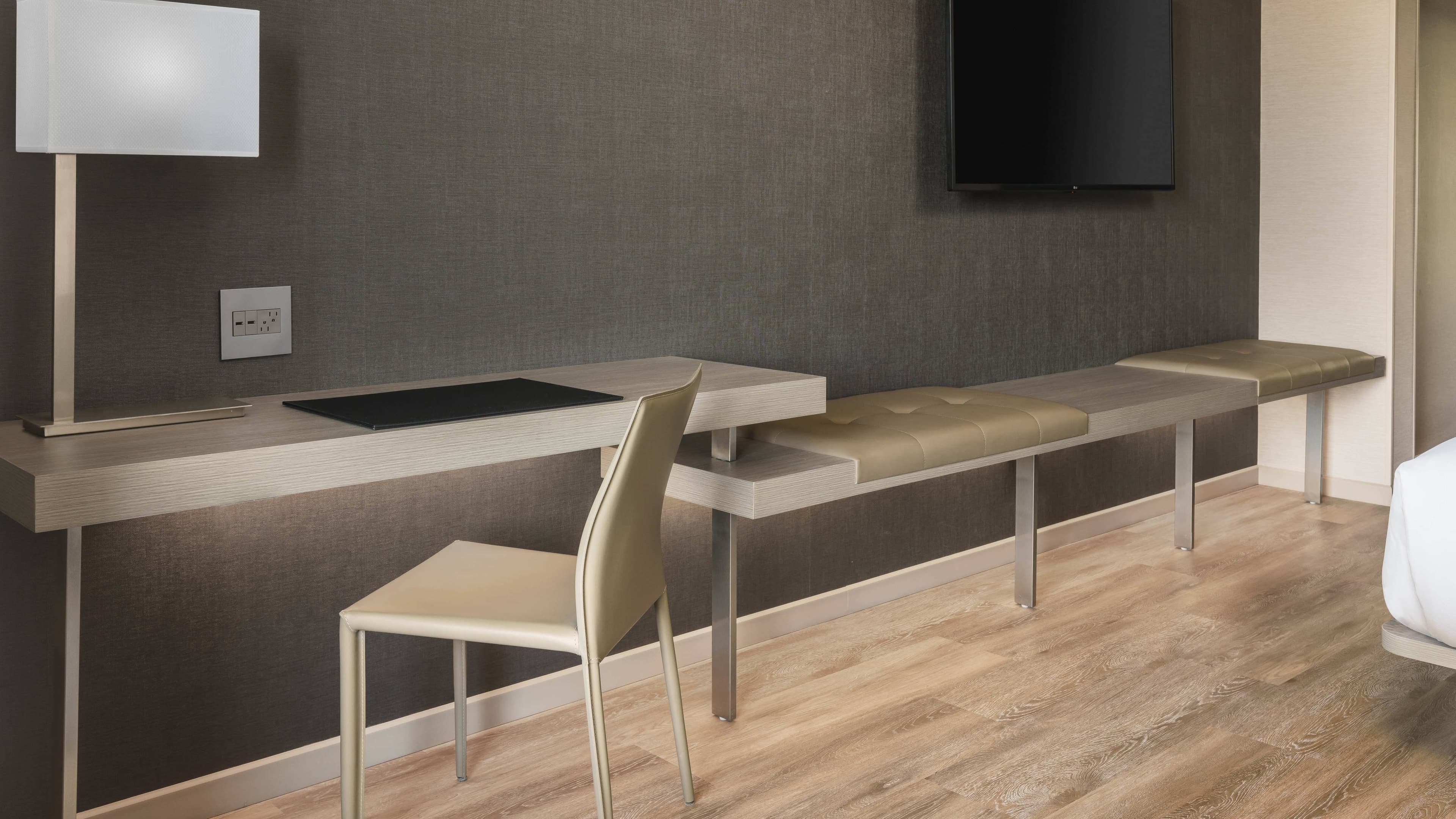 1 King with Sofa Bed - Image 4