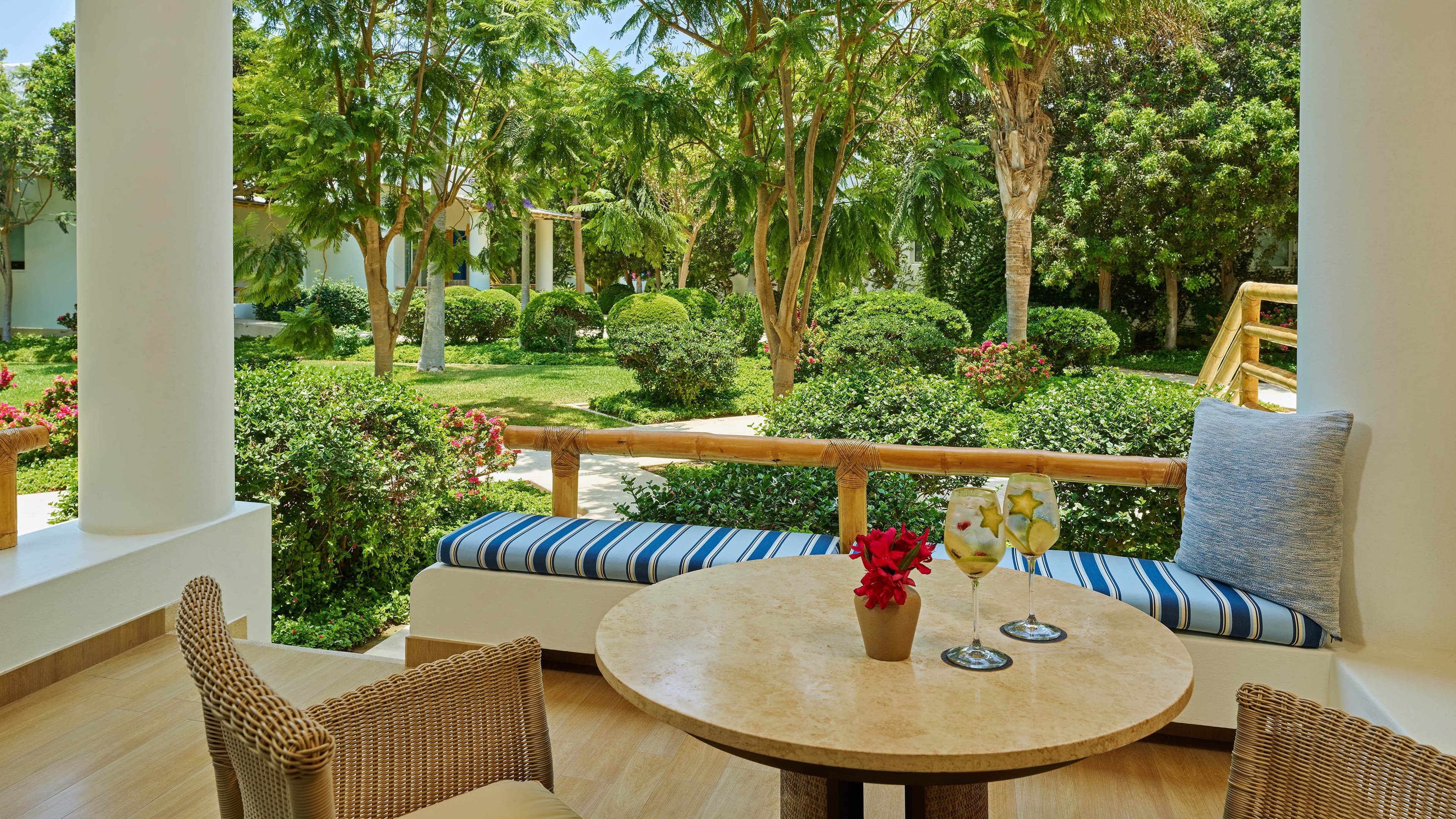 Deluxe Guest room - Image 3