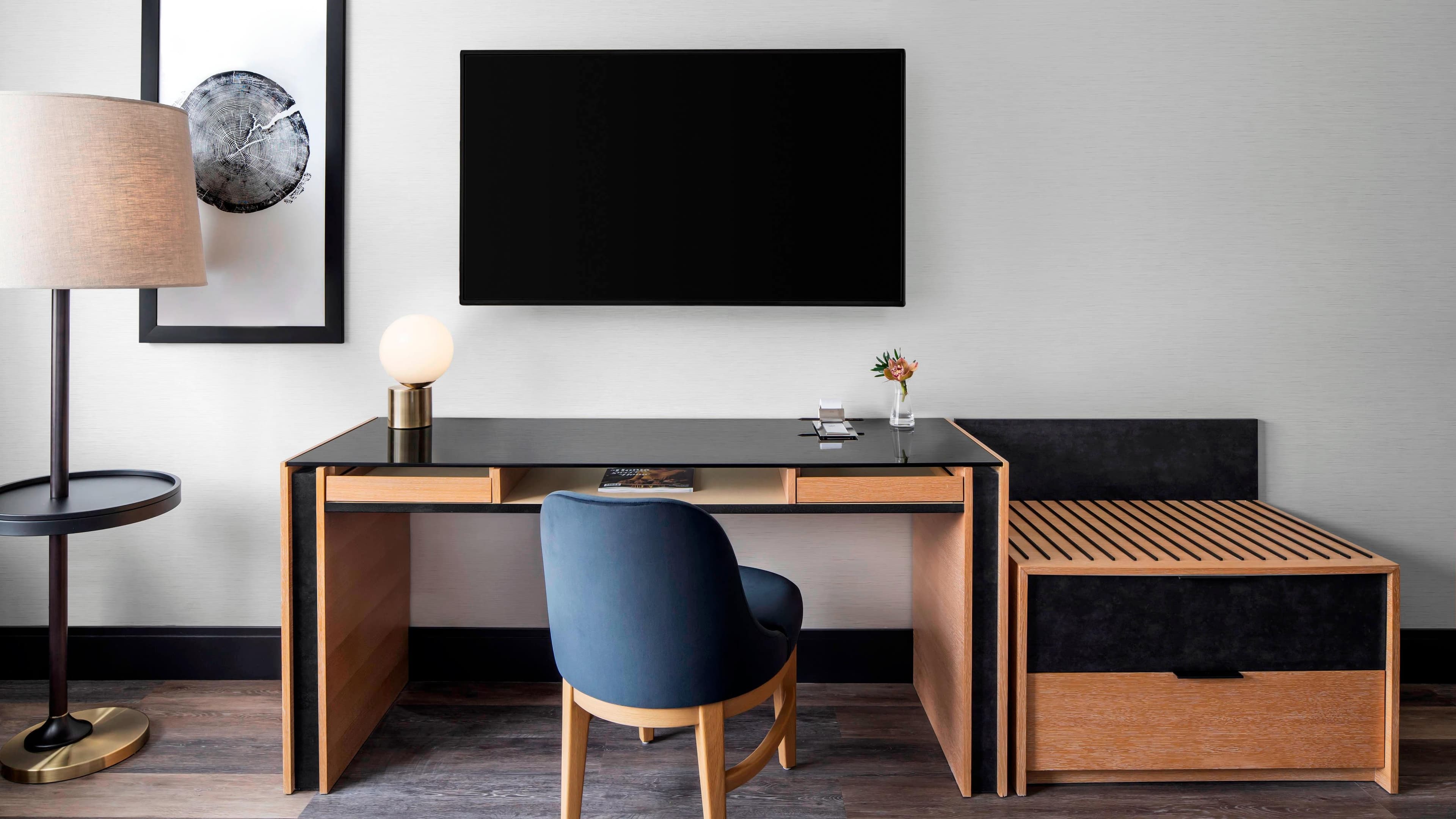 King Guest Room - Image 3