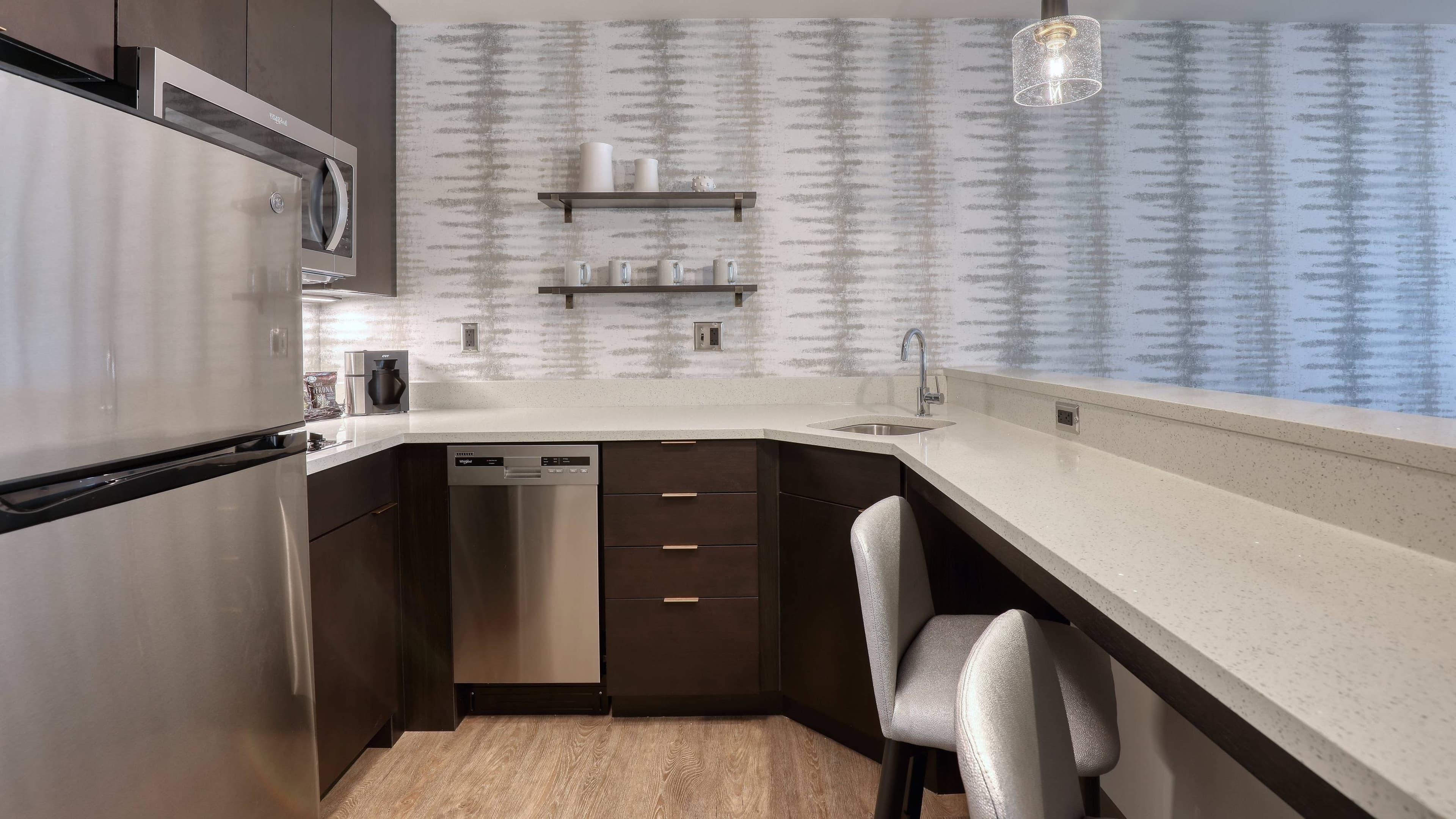 1 Bedroom Suite - Image 4