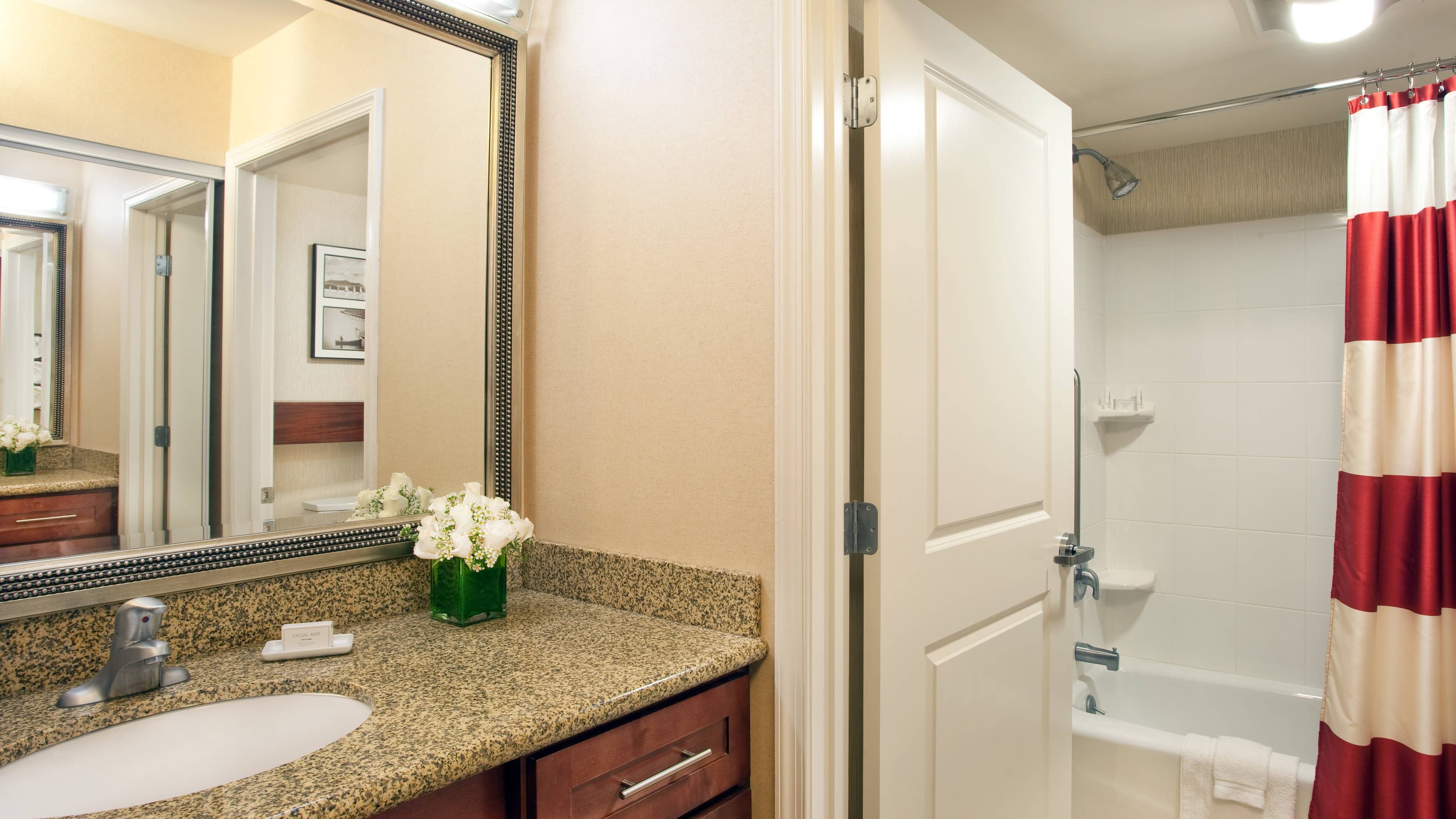 1 Bedroom Suite - Image 3