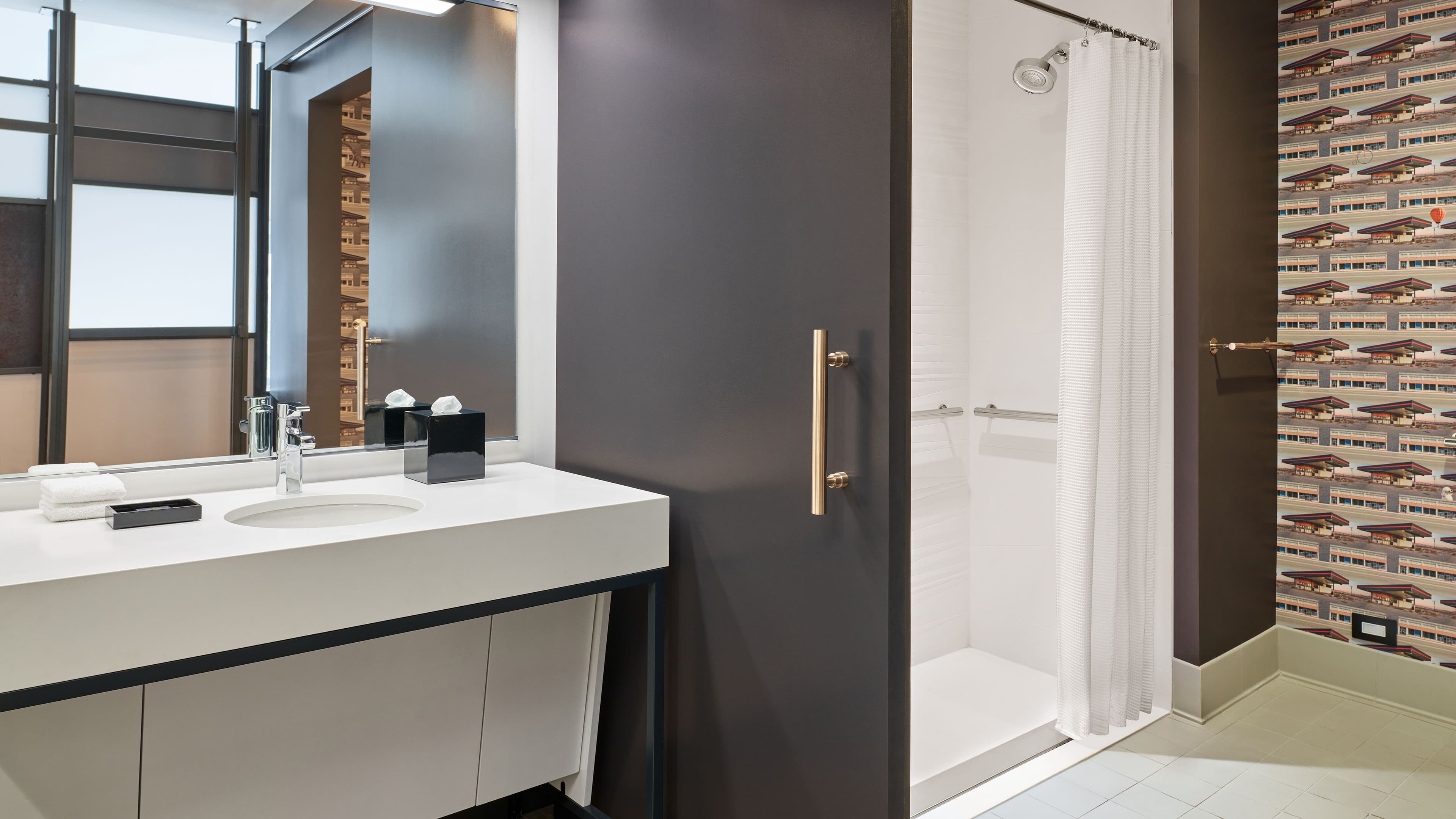 Deluxe Guest room - Image 6