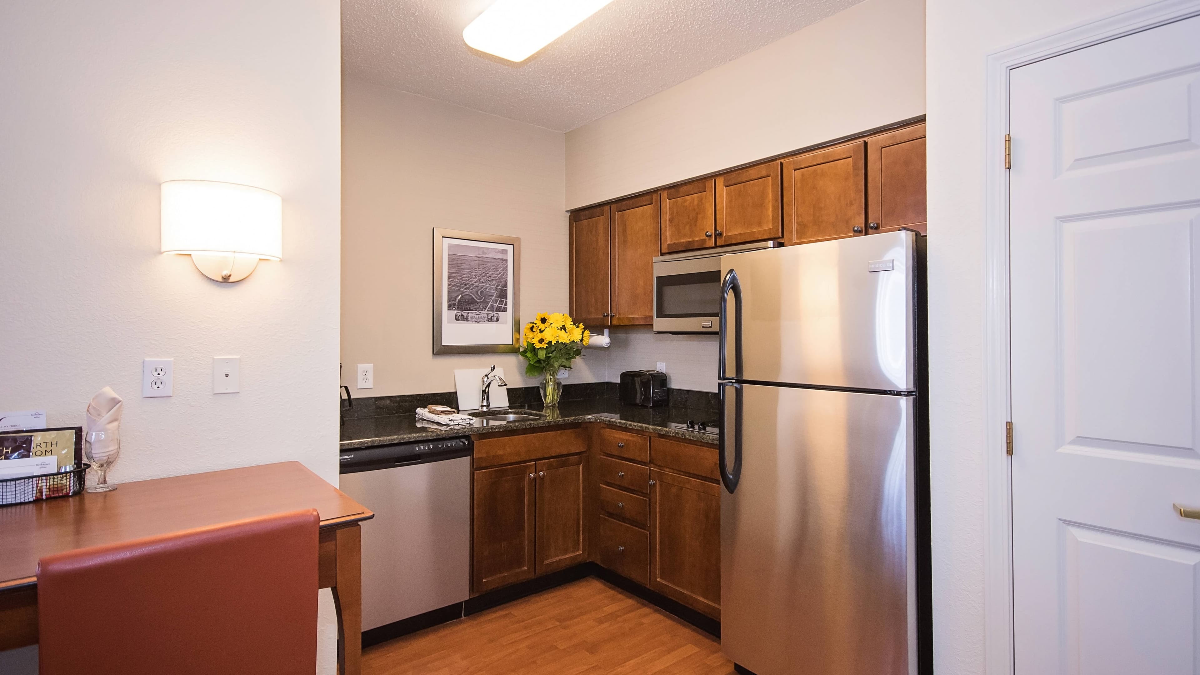 1 Bedroom Suite - Image 2