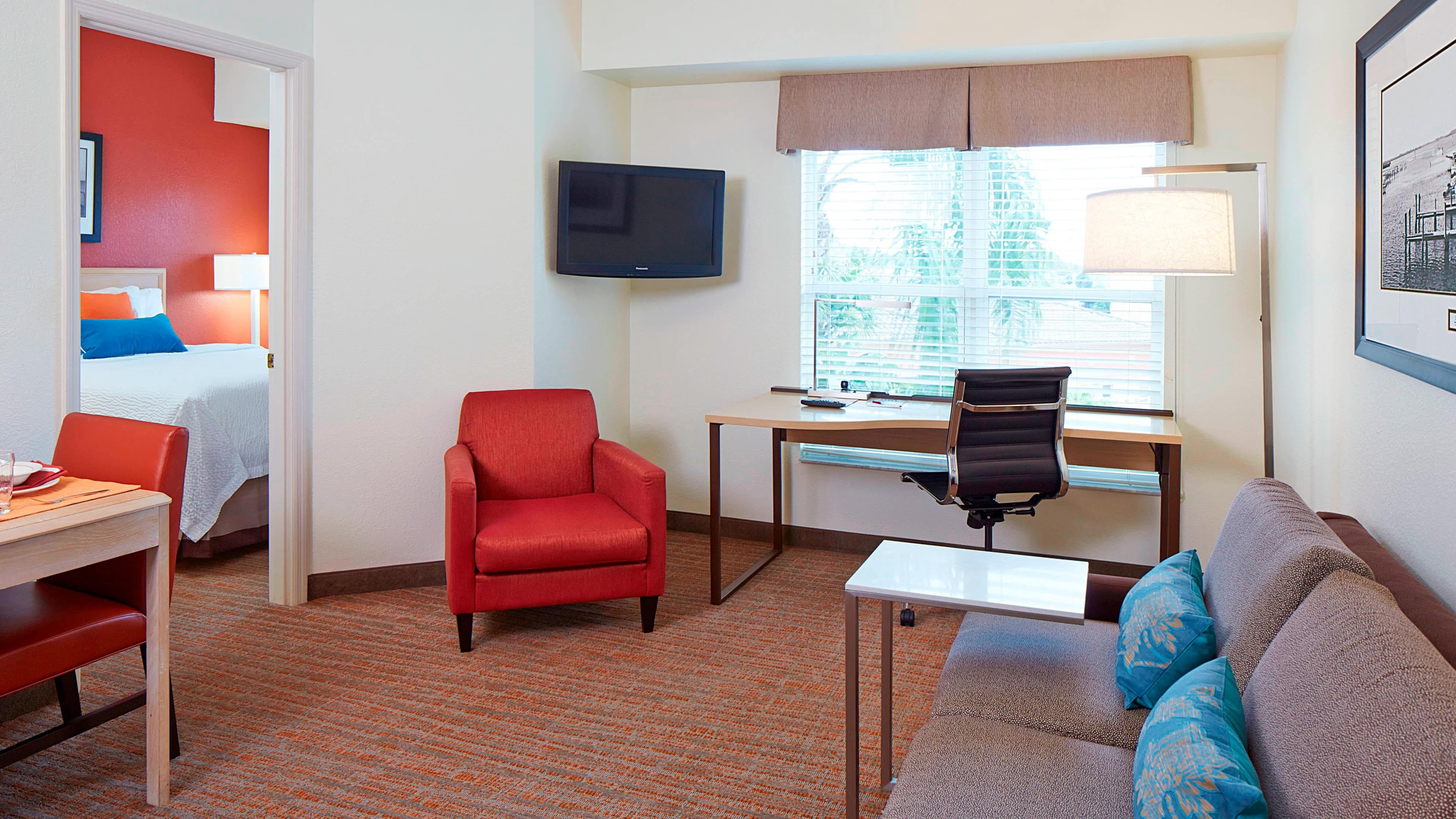 1 Bedroom Suite - Image 1