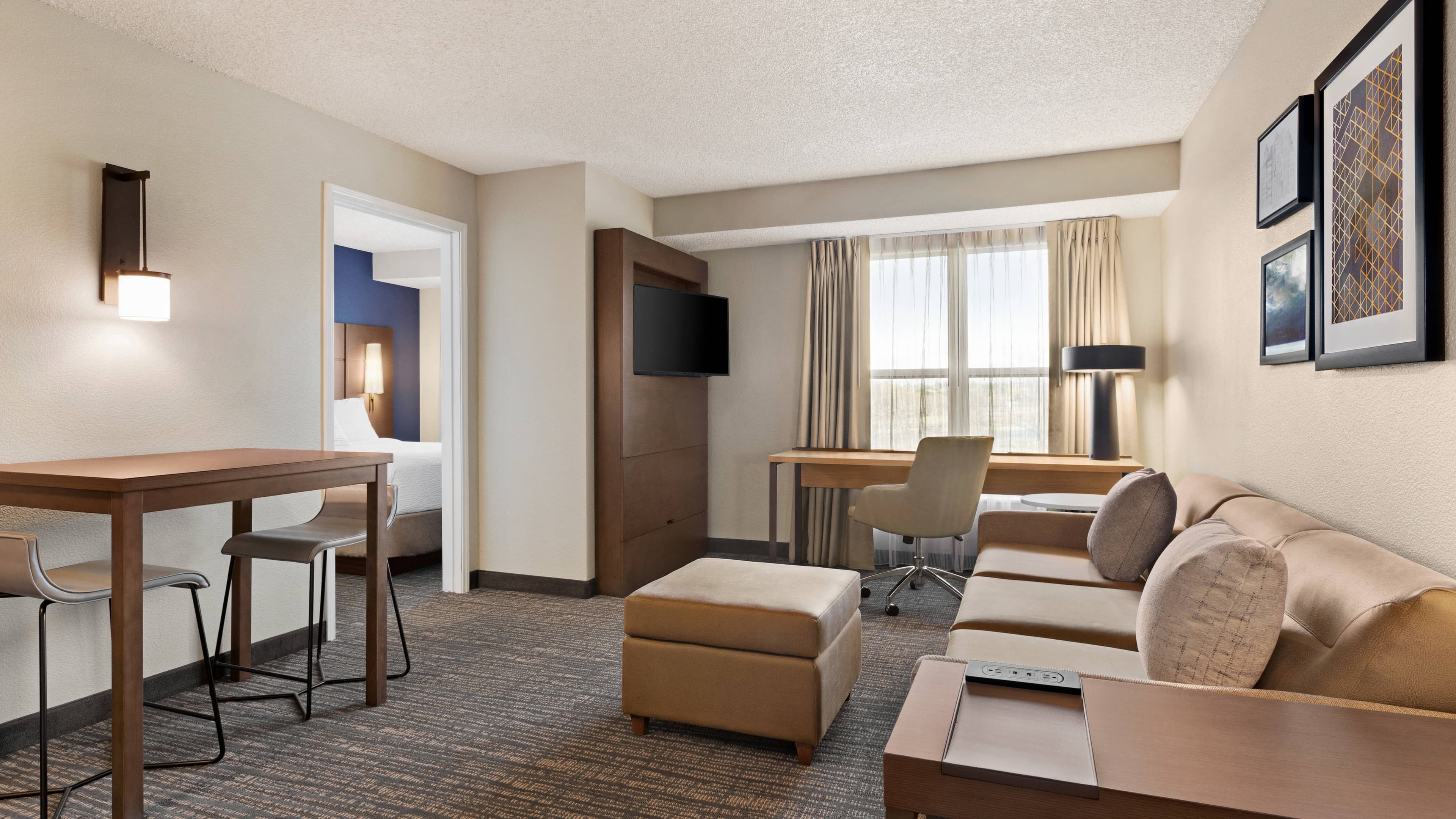 1 Bedroom Larger Suite - Image 2