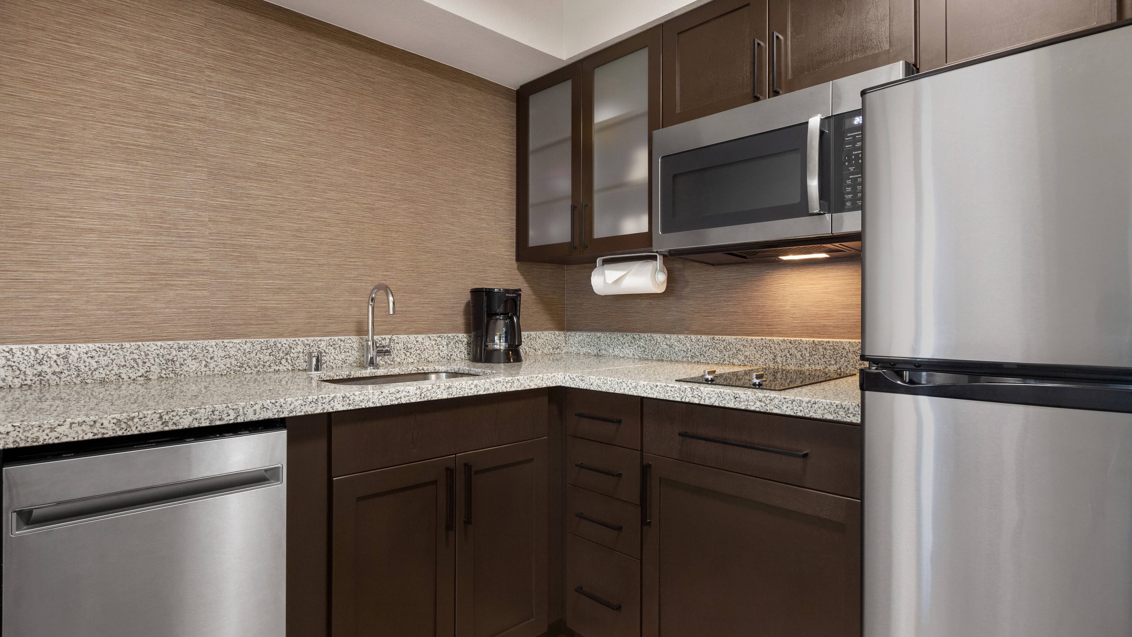 1 Bedroom Suite - Image 3