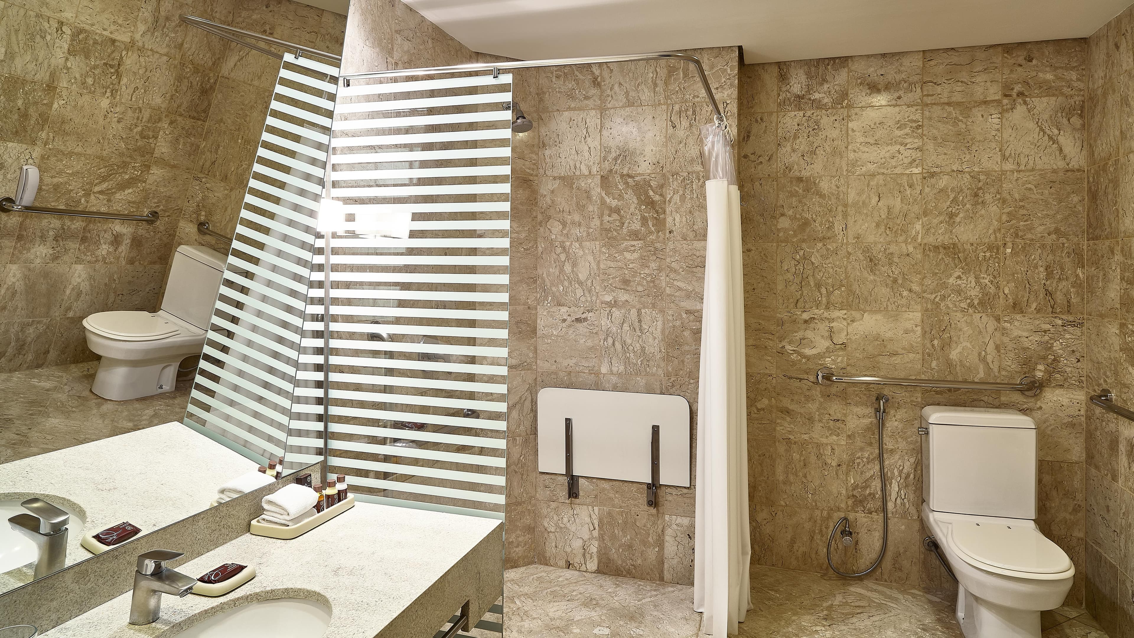 Classic Queen - Image 5