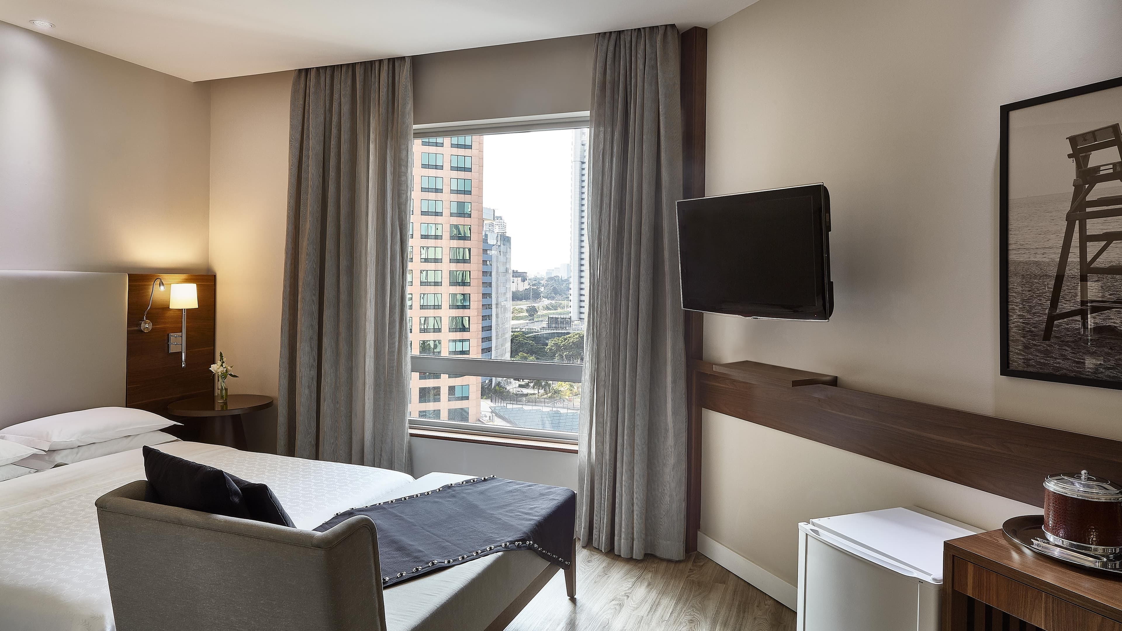 Classic Queen - Image 4