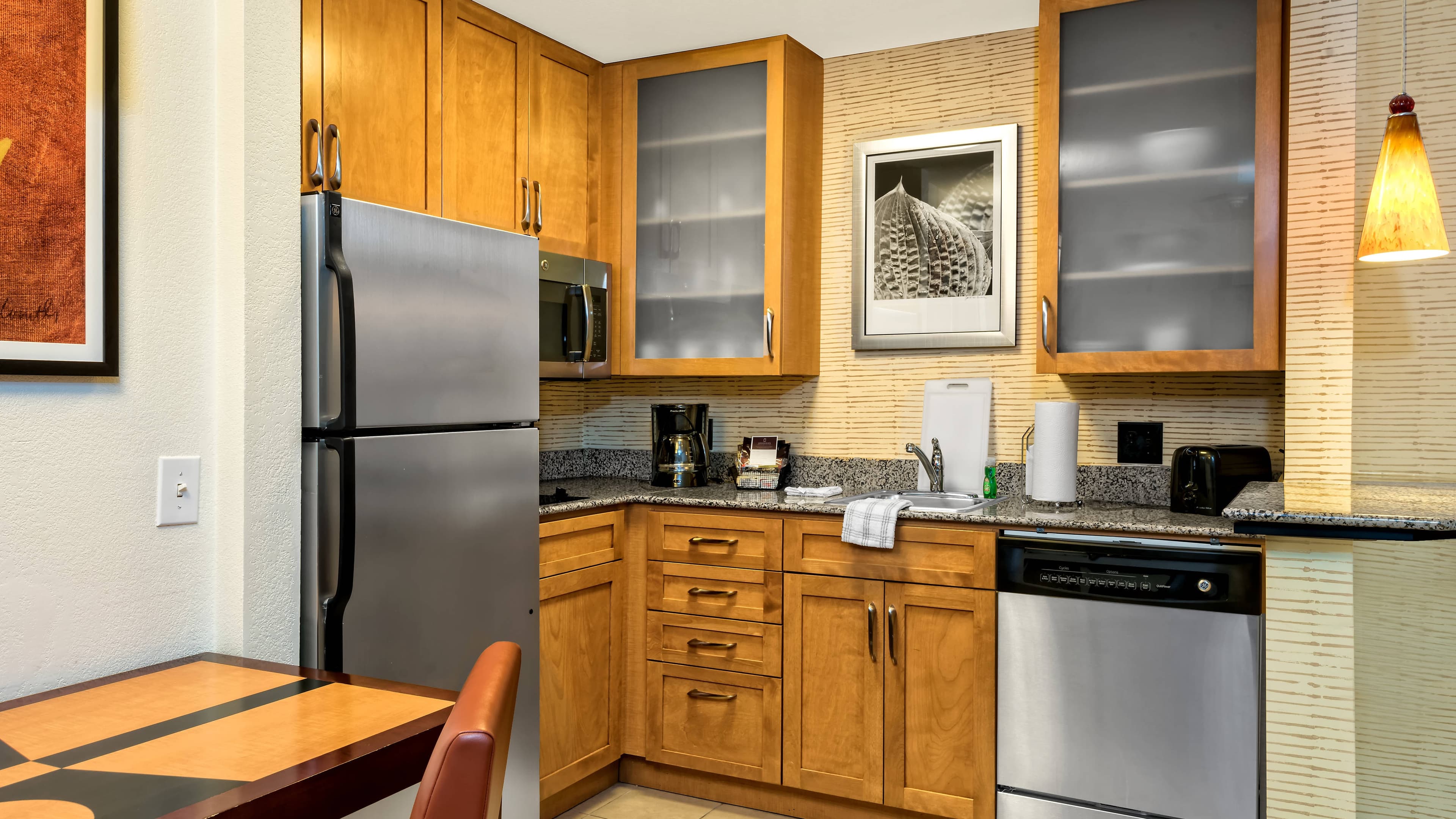 1 Bedroom Suite - Image 2