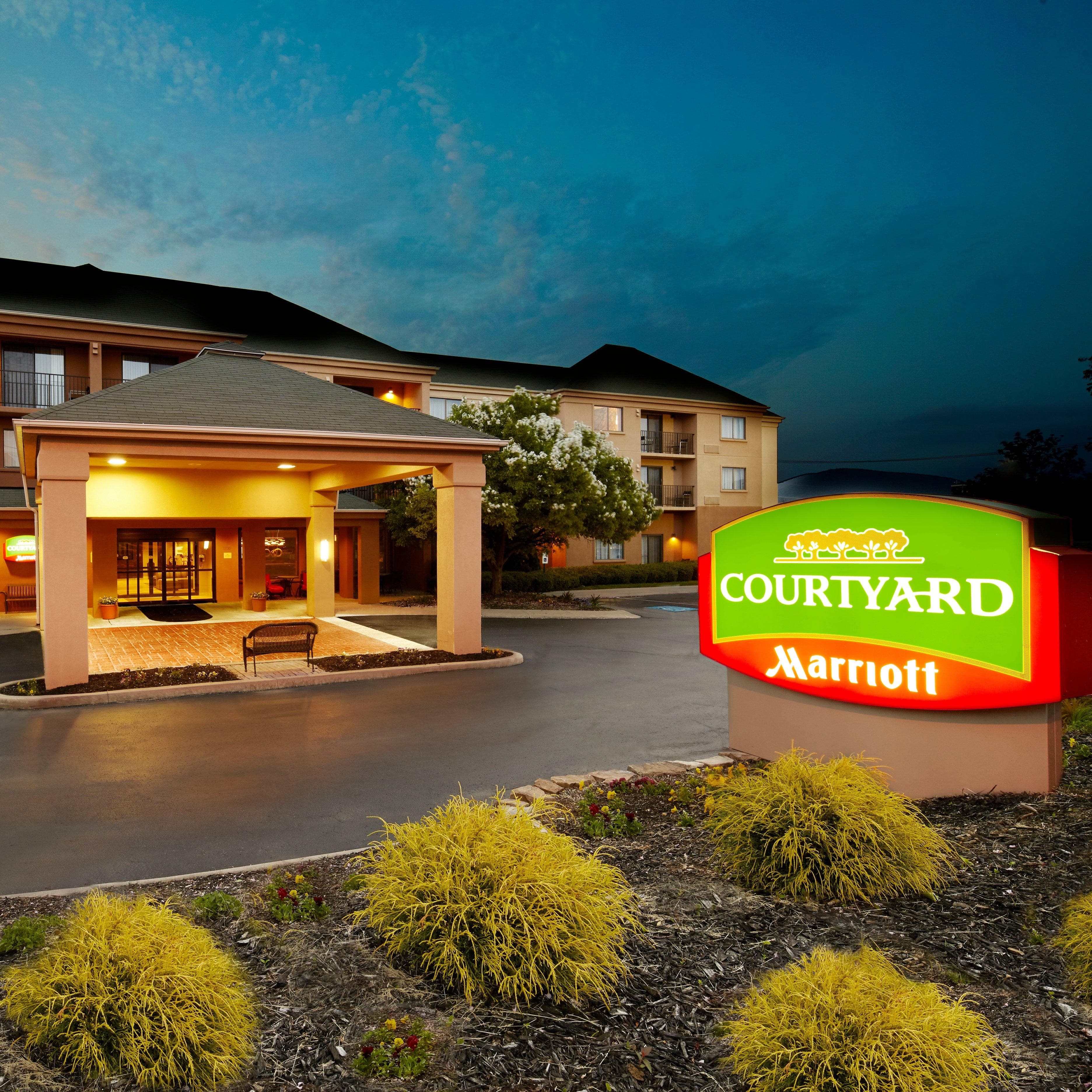 Courtyard State College