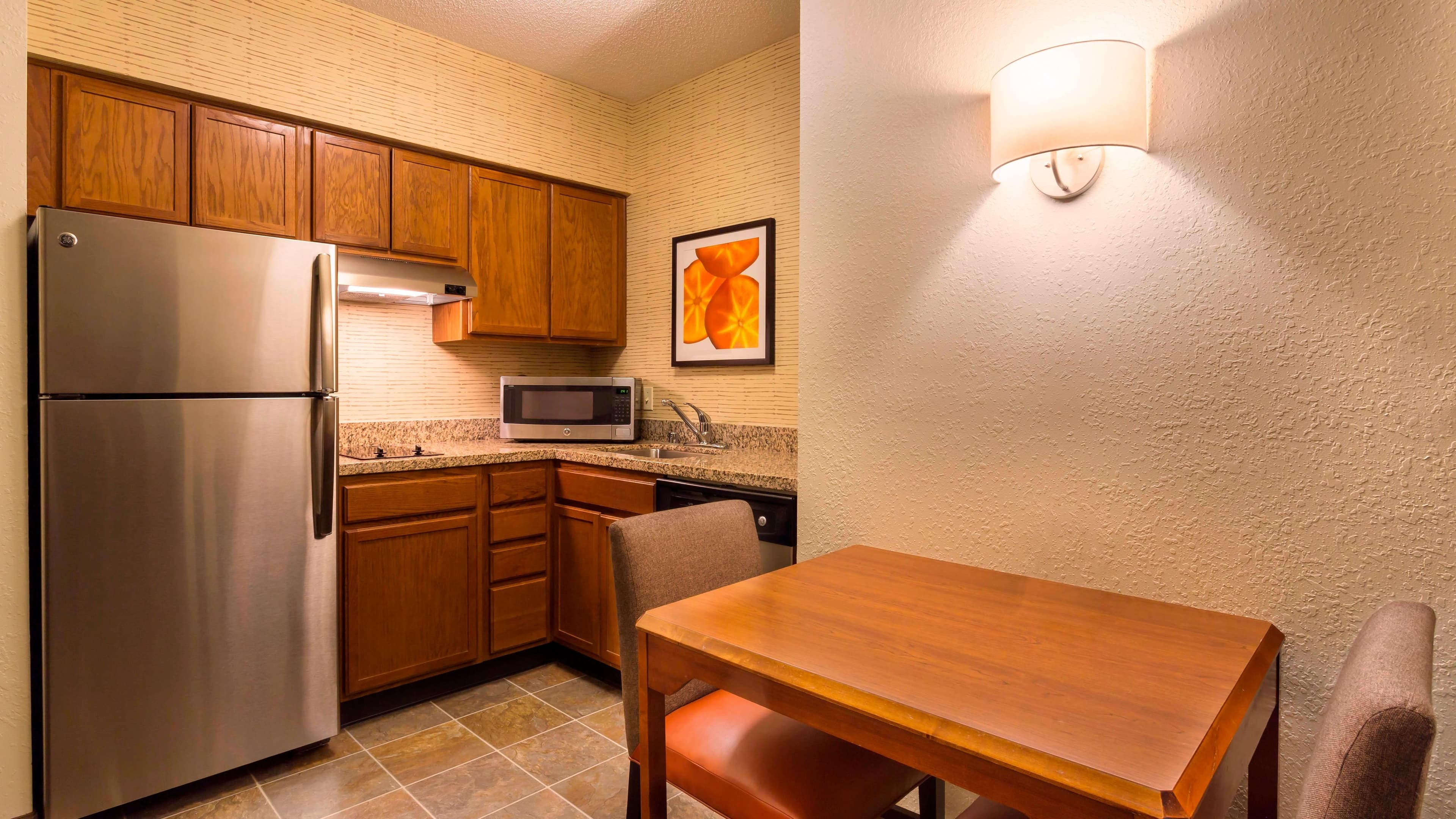 1 Bedroom Suite - Image 3