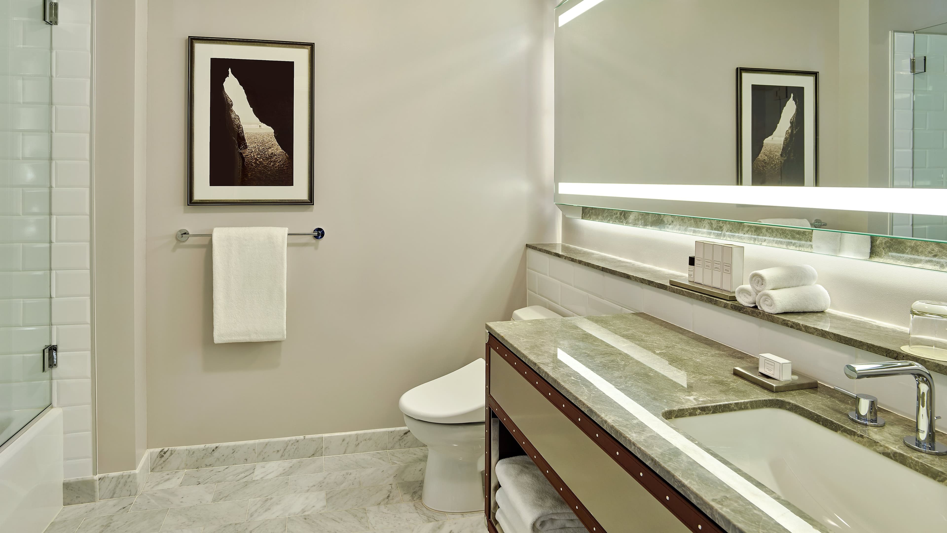 Superior Room - Image 3