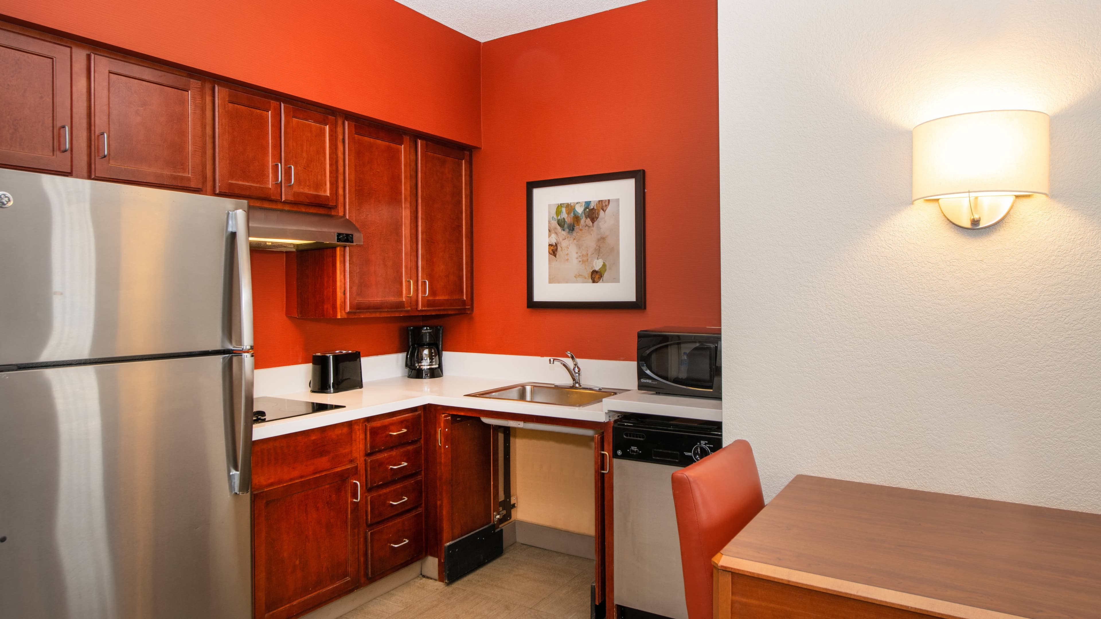 1 Bedroom Suite - Image 5