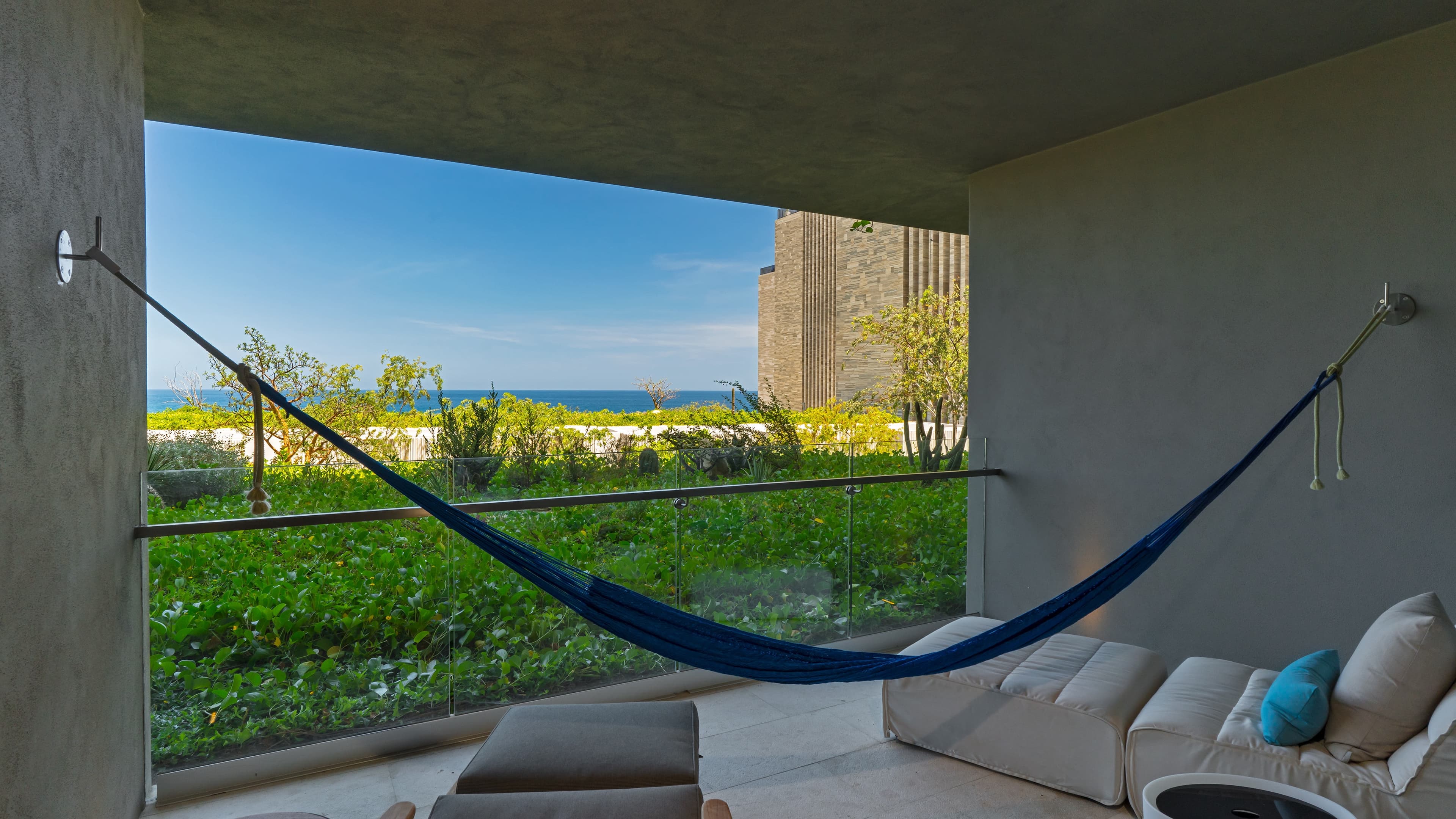 Oasis Room - Image 2