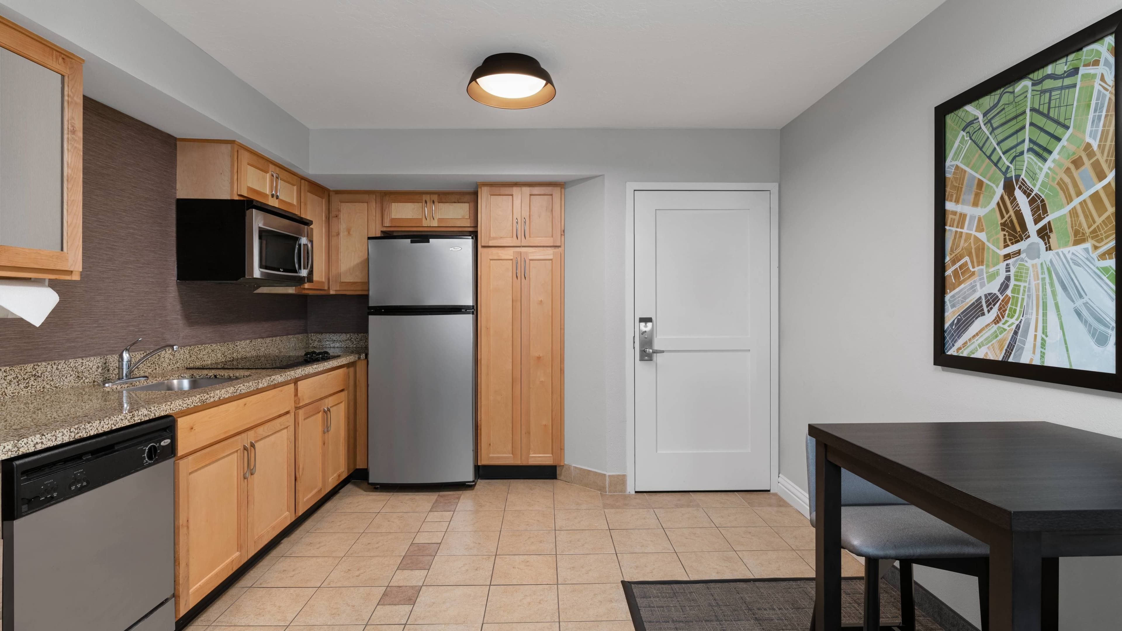 1 Bedroom Suite - Image 7