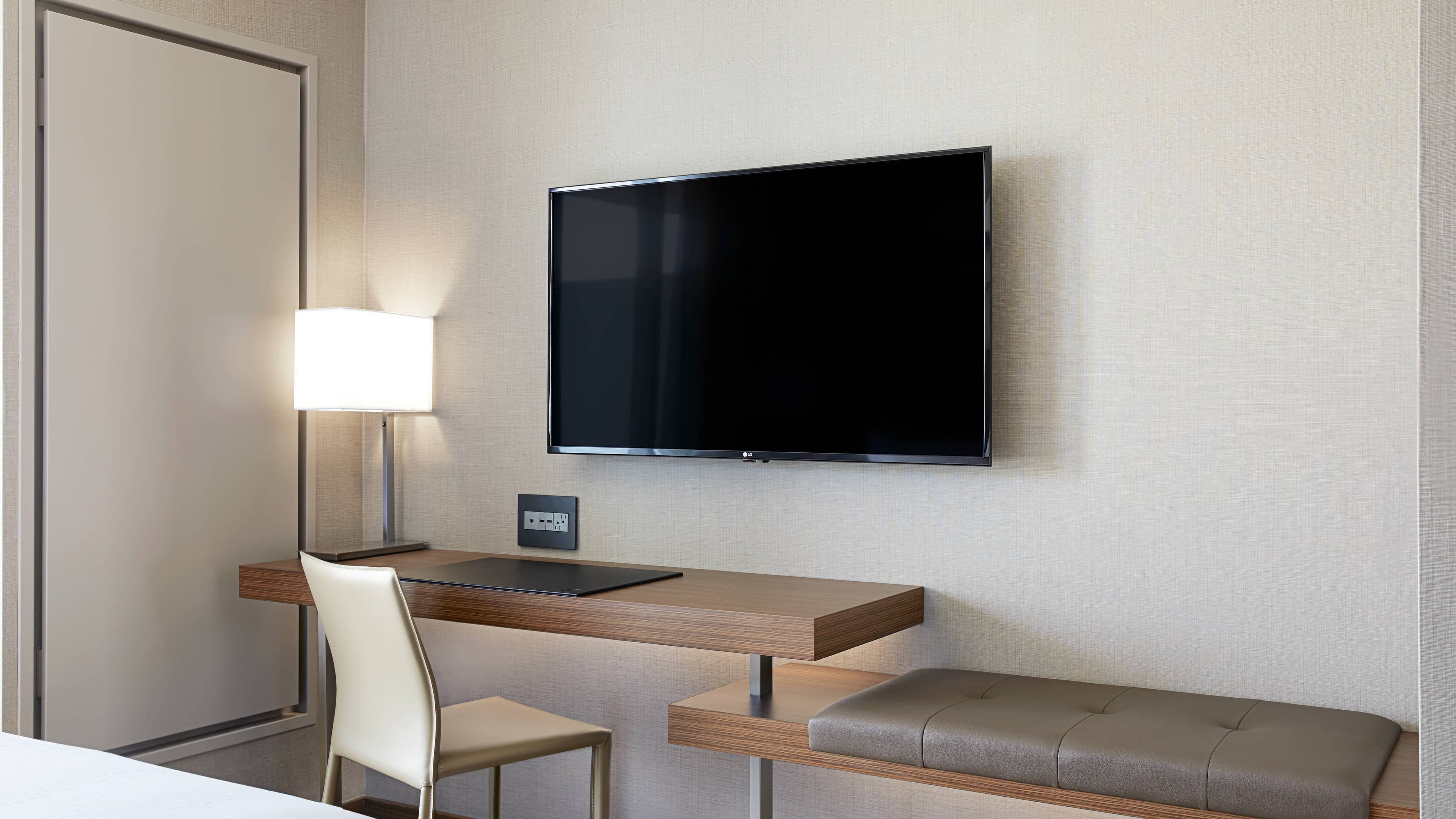 2 Double Beds - Image 2