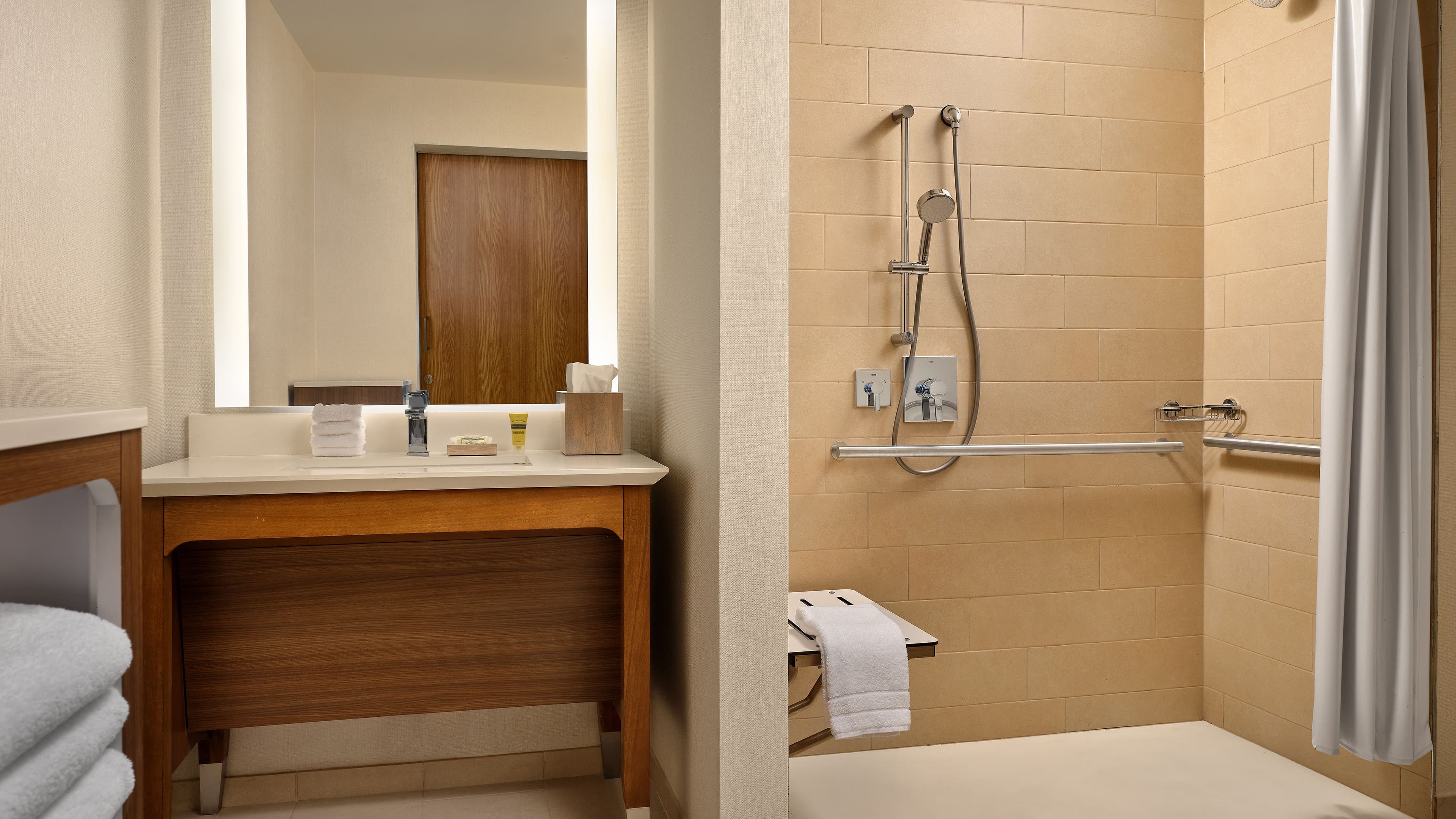 Studio Suite - Image 5