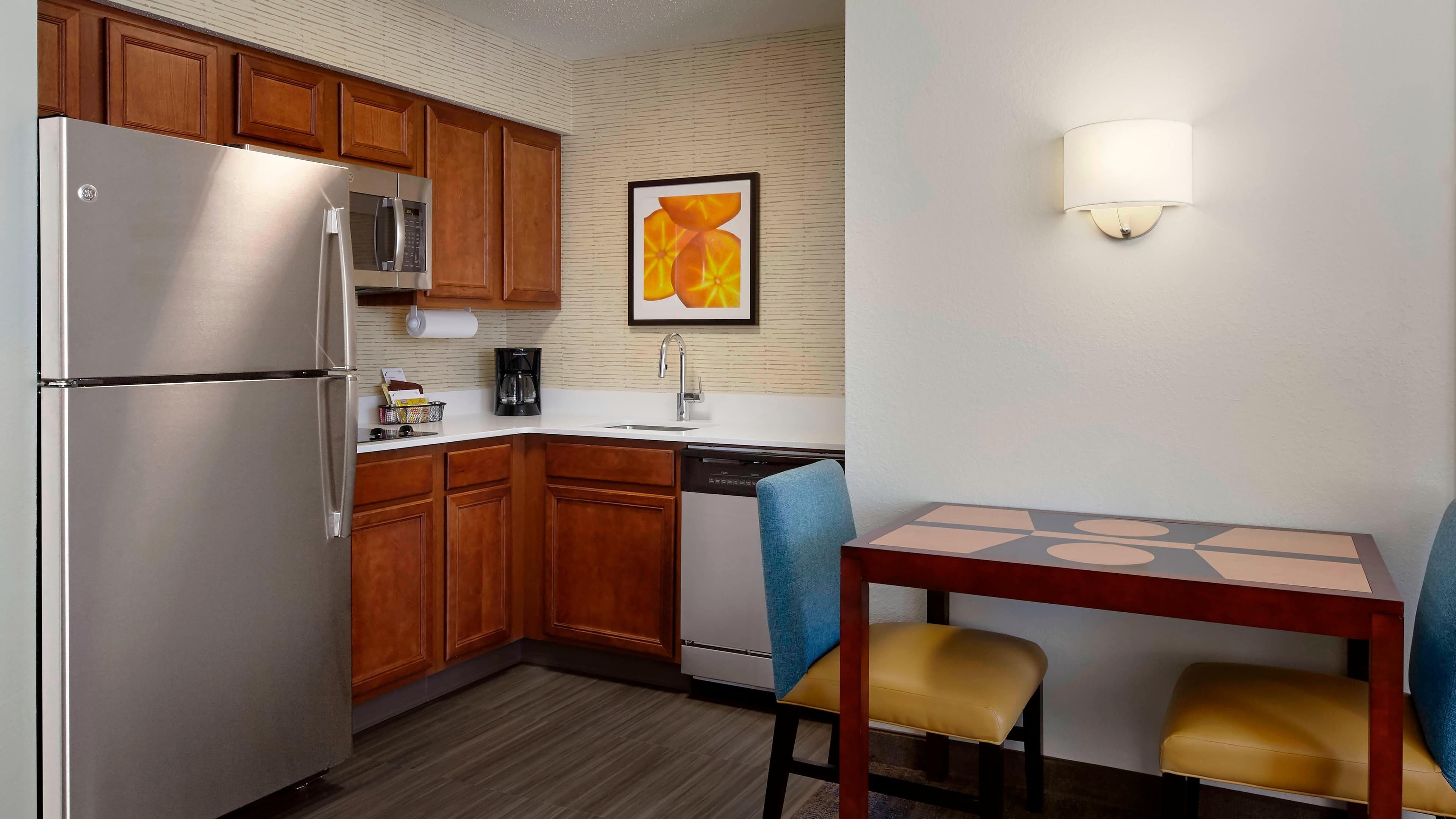 1 Bedroom Suite - Image 2