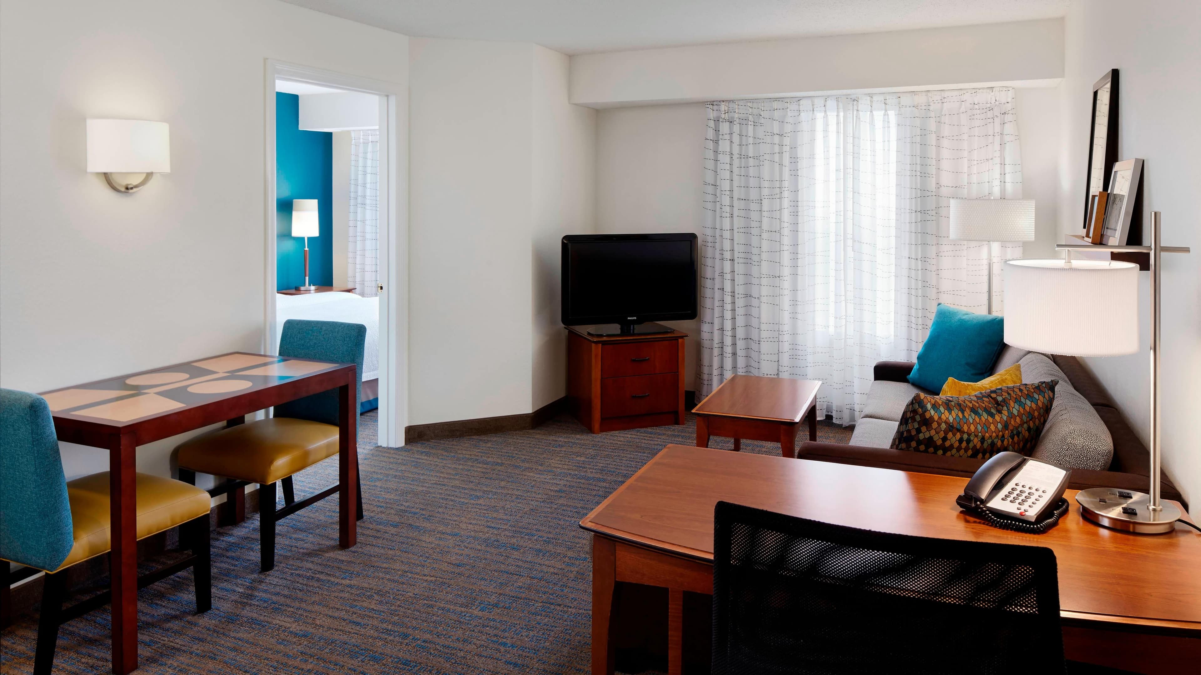 1 Bedroom Suite - Image 1