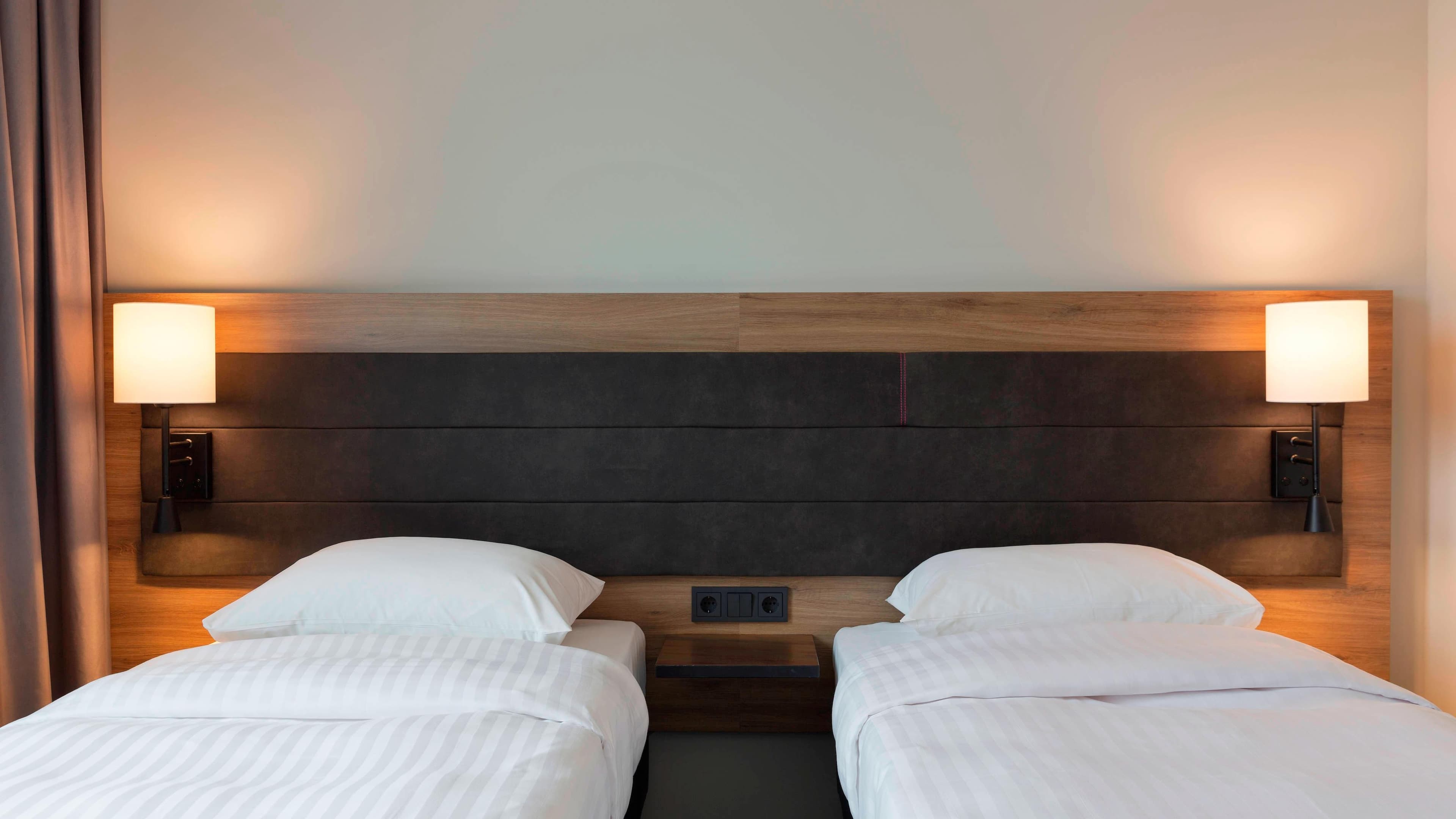 Moxy Sleeper Twin - Image 2