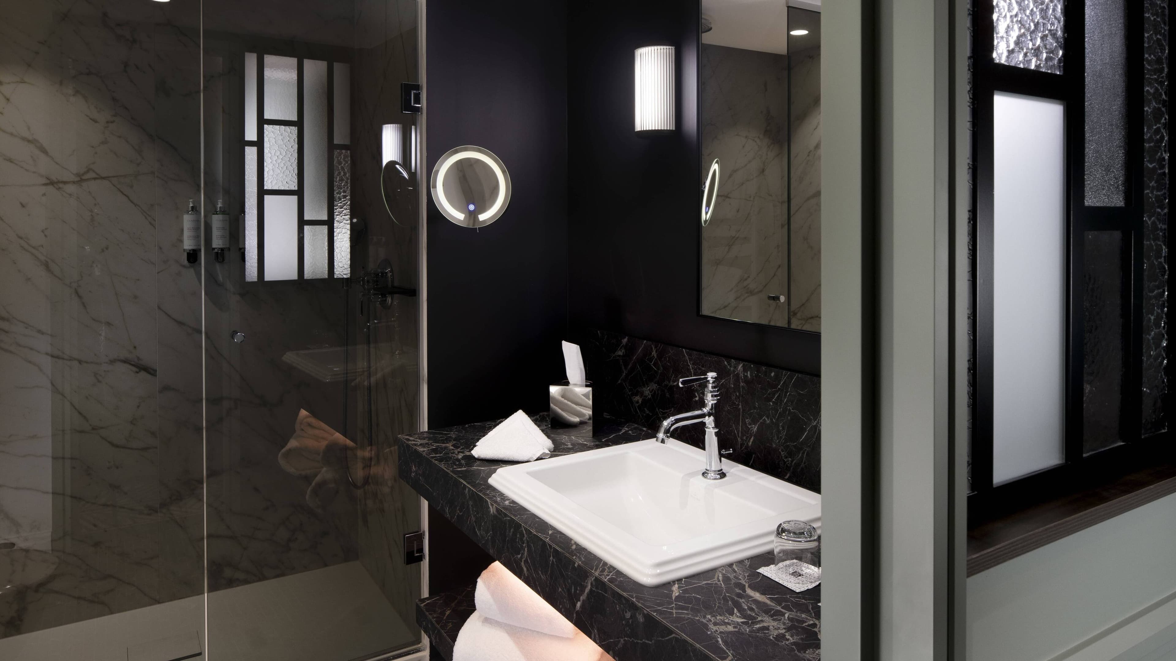 Superior Queen - Image 4