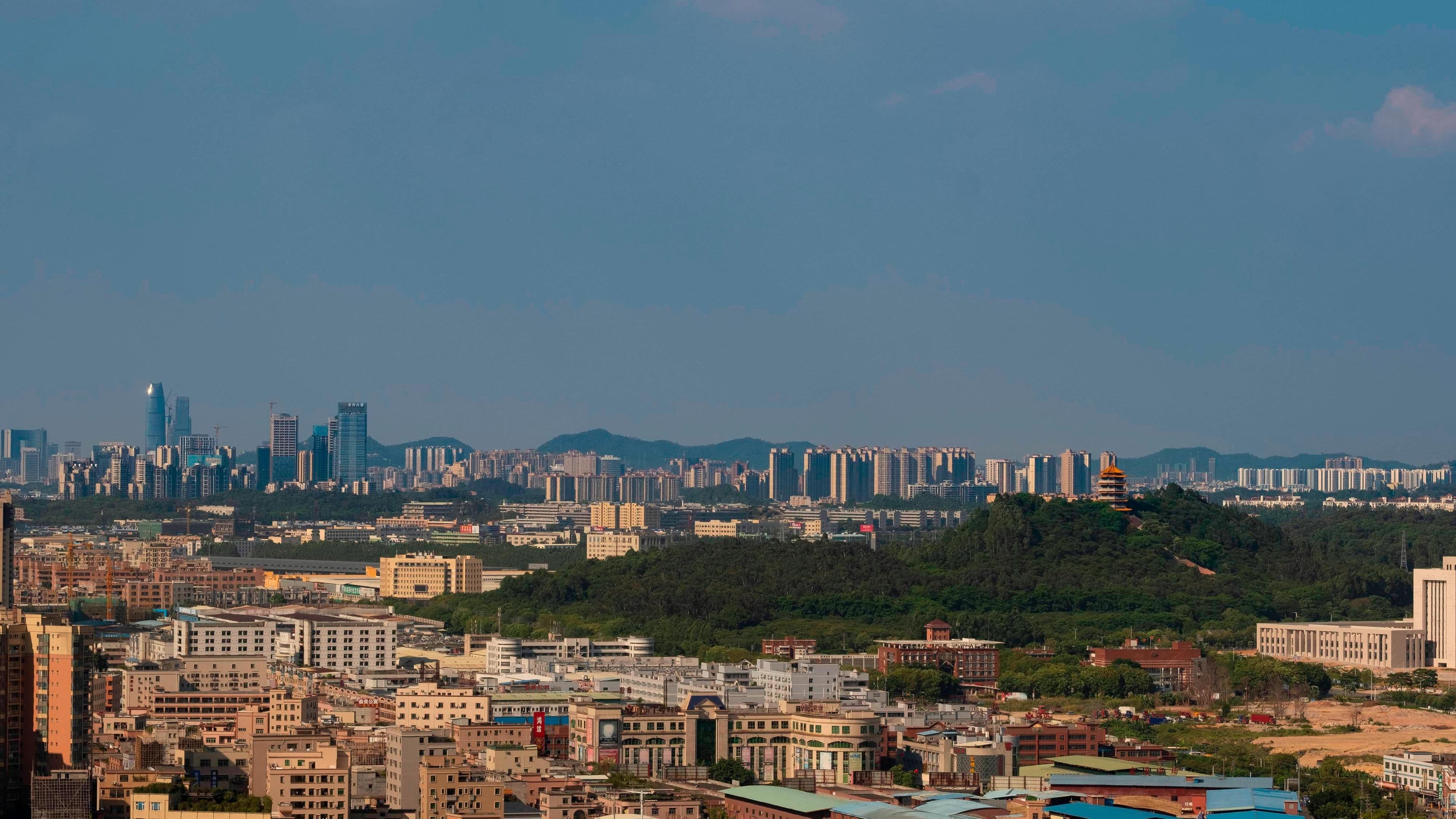 Deluxe Guest room - Image 4