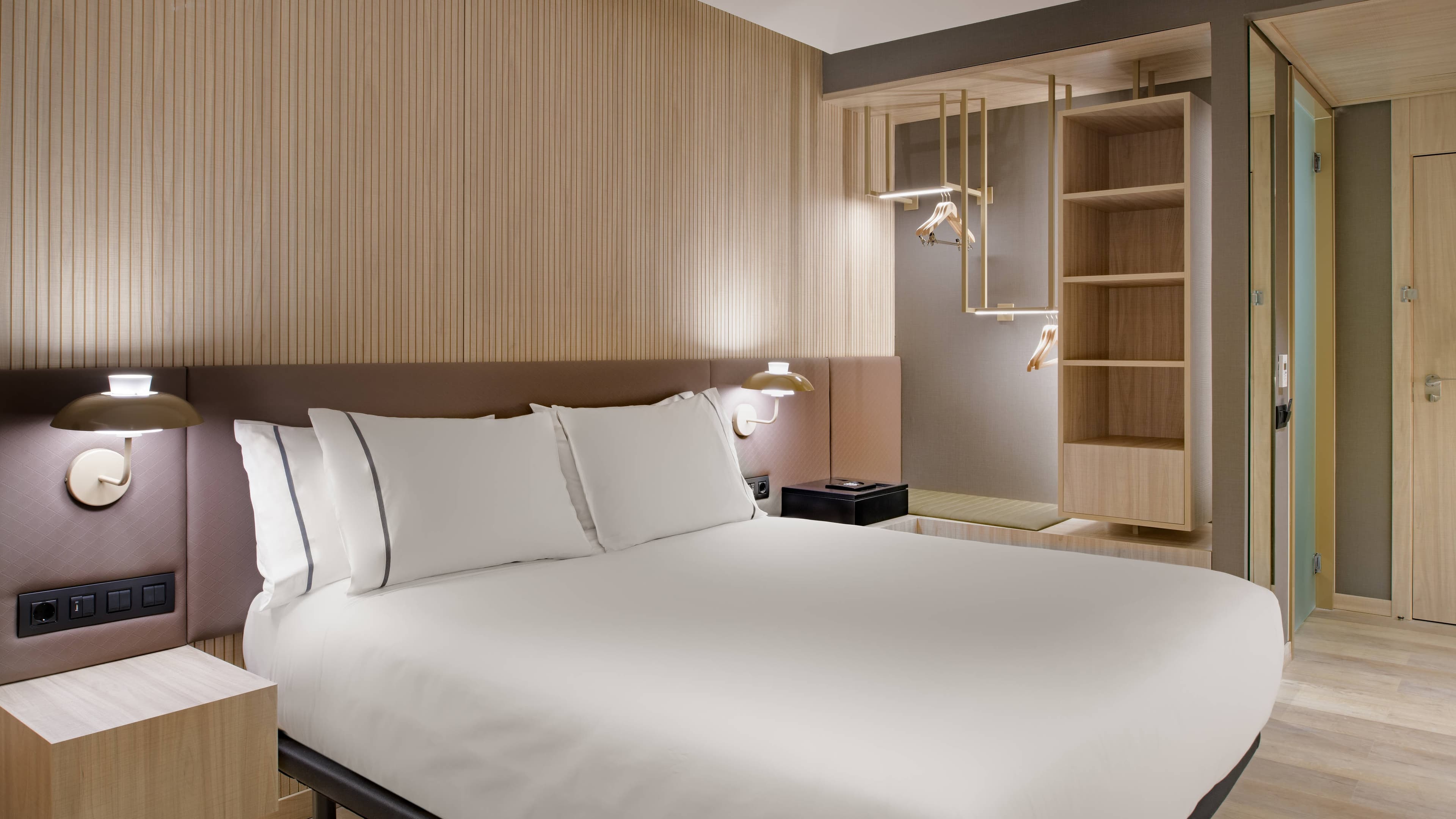 Standard King - Image 3